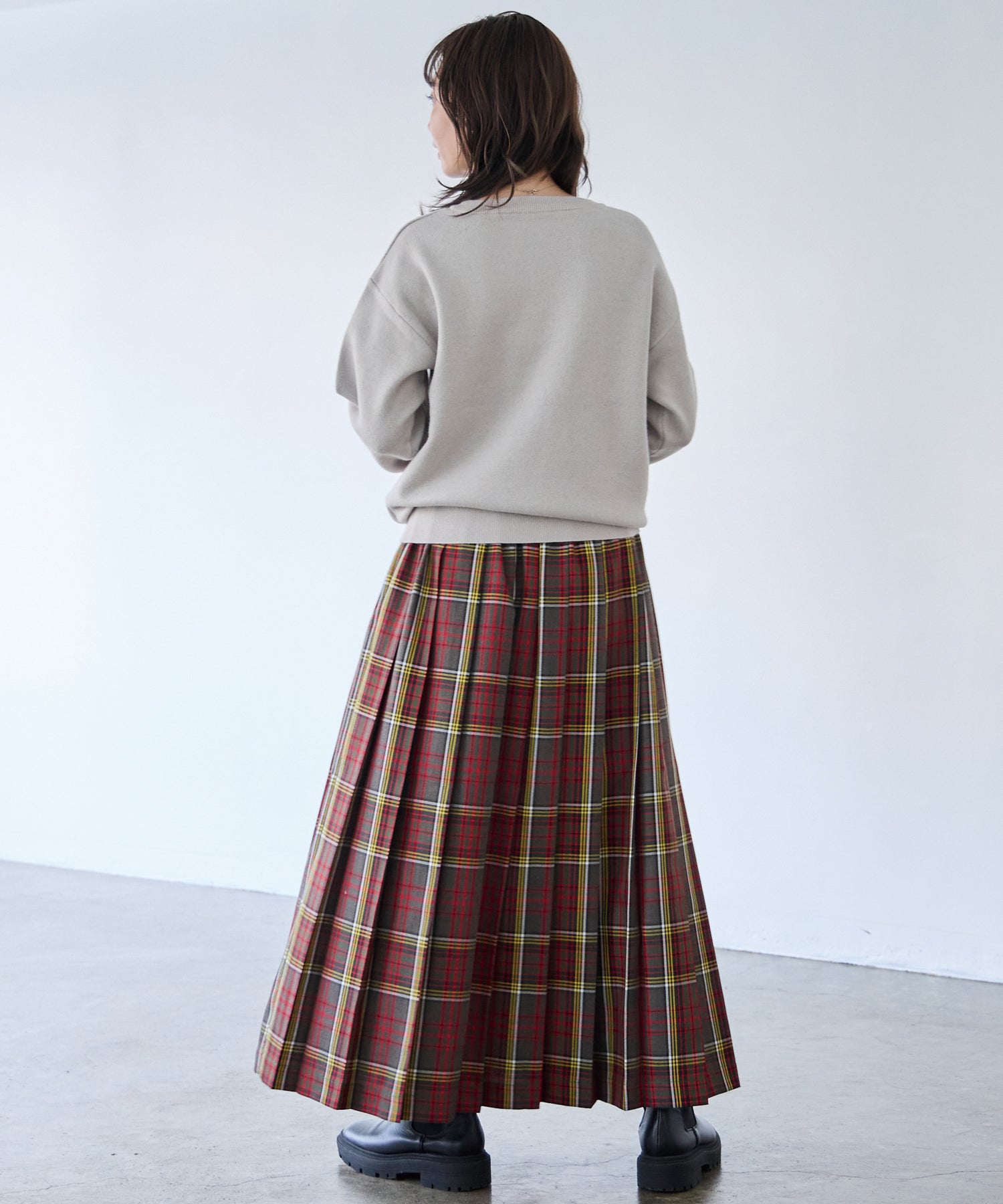 ロゴニットプルオーバー