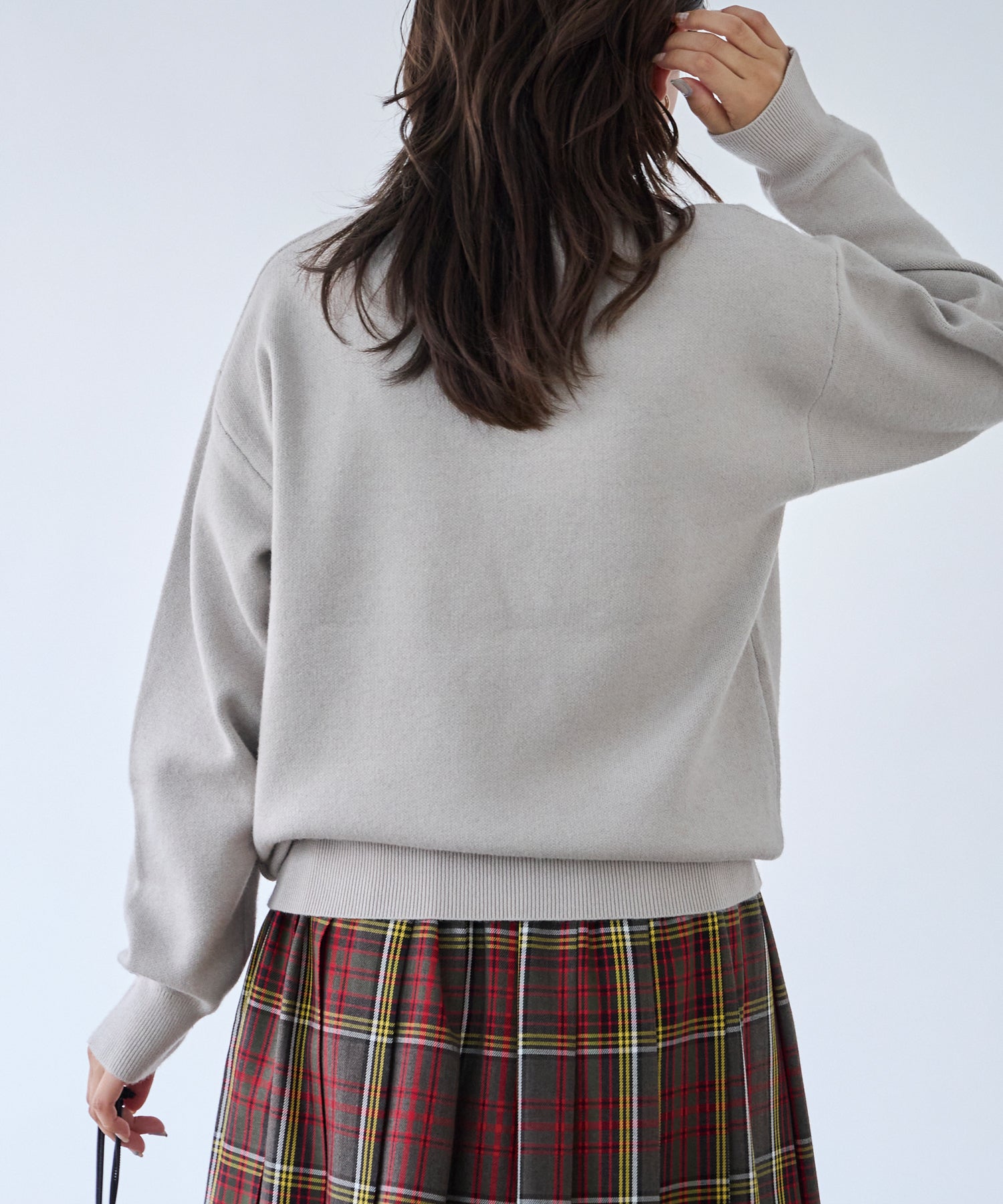 ロゴニットプルオーバー