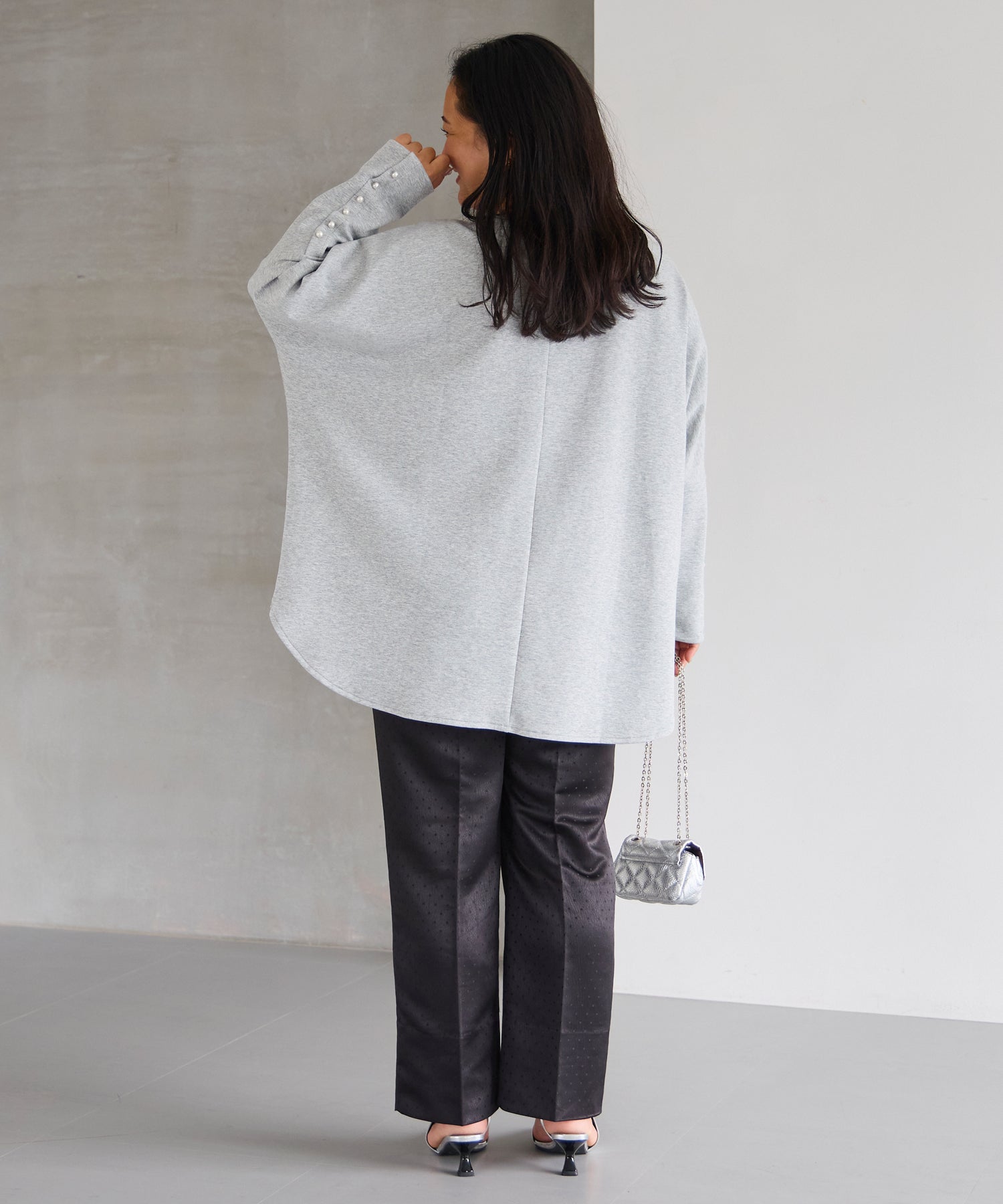 グレー model:161cm 着用サイズ:3L