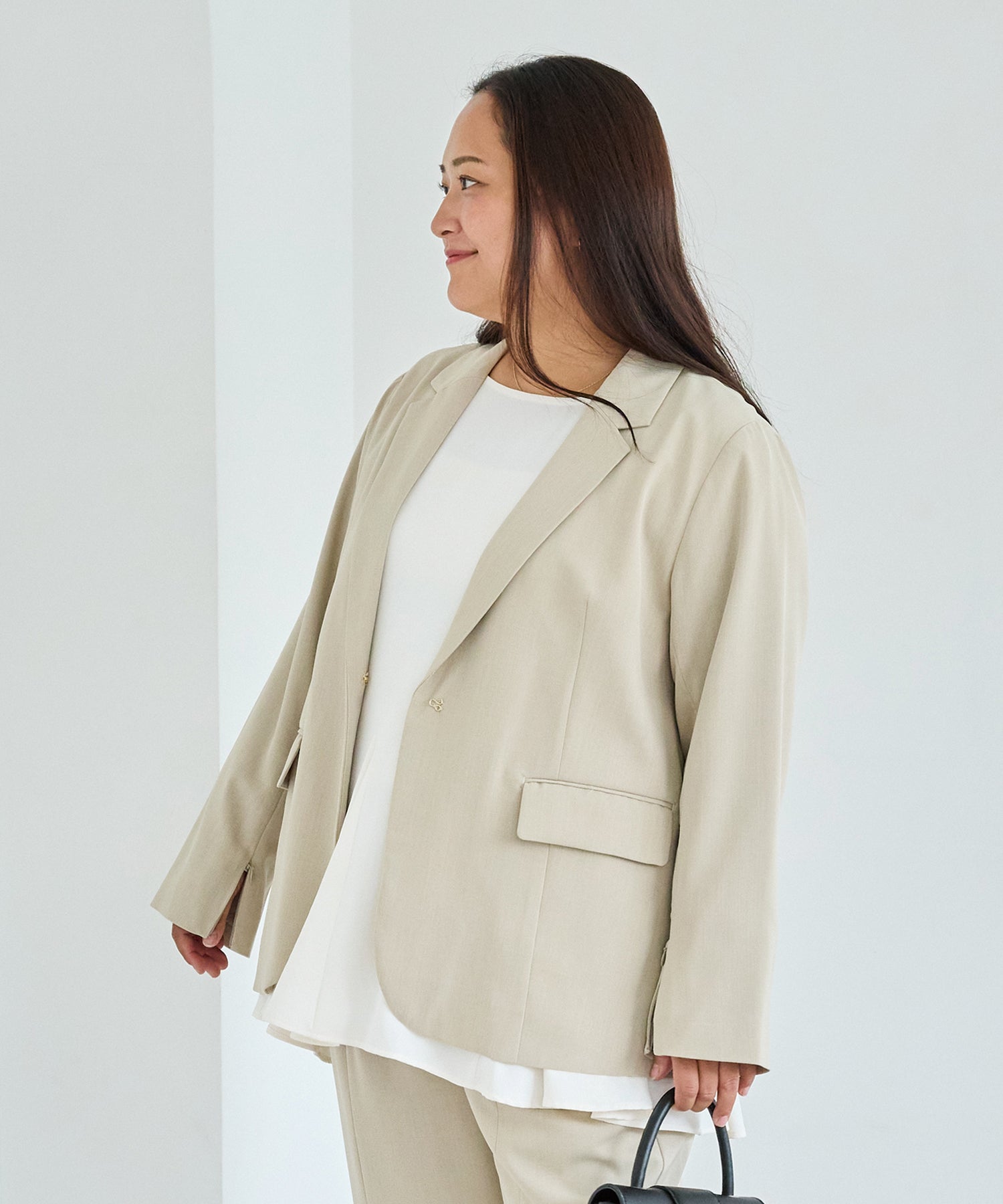 オフベージュ model:161cm 着用サイズ:3L