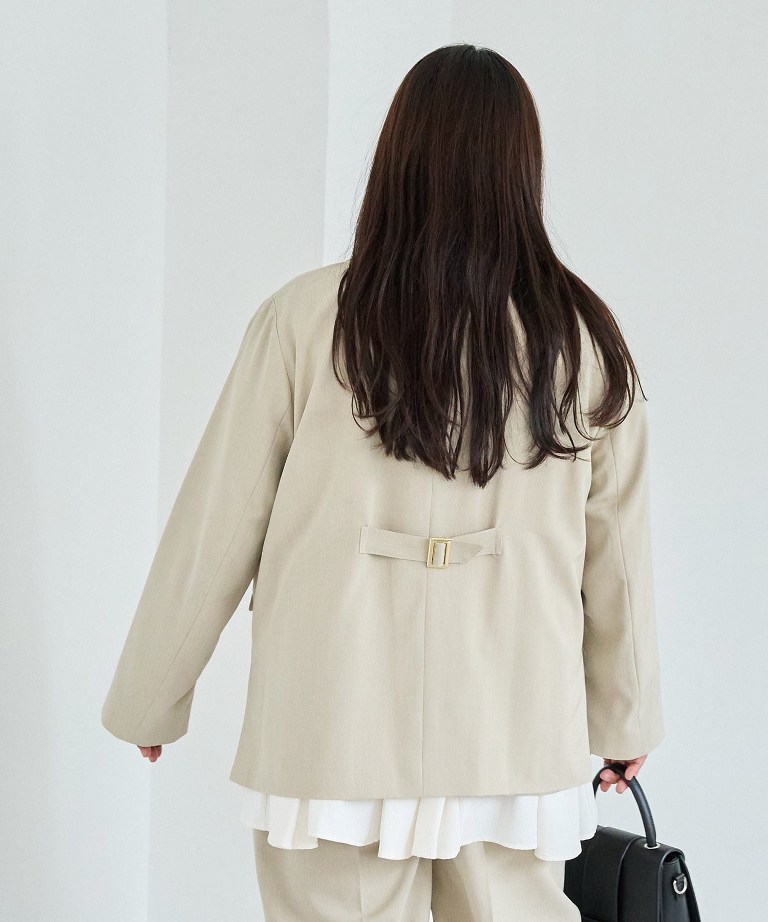 オフベージュ model:161cm 着用サイズ:3L