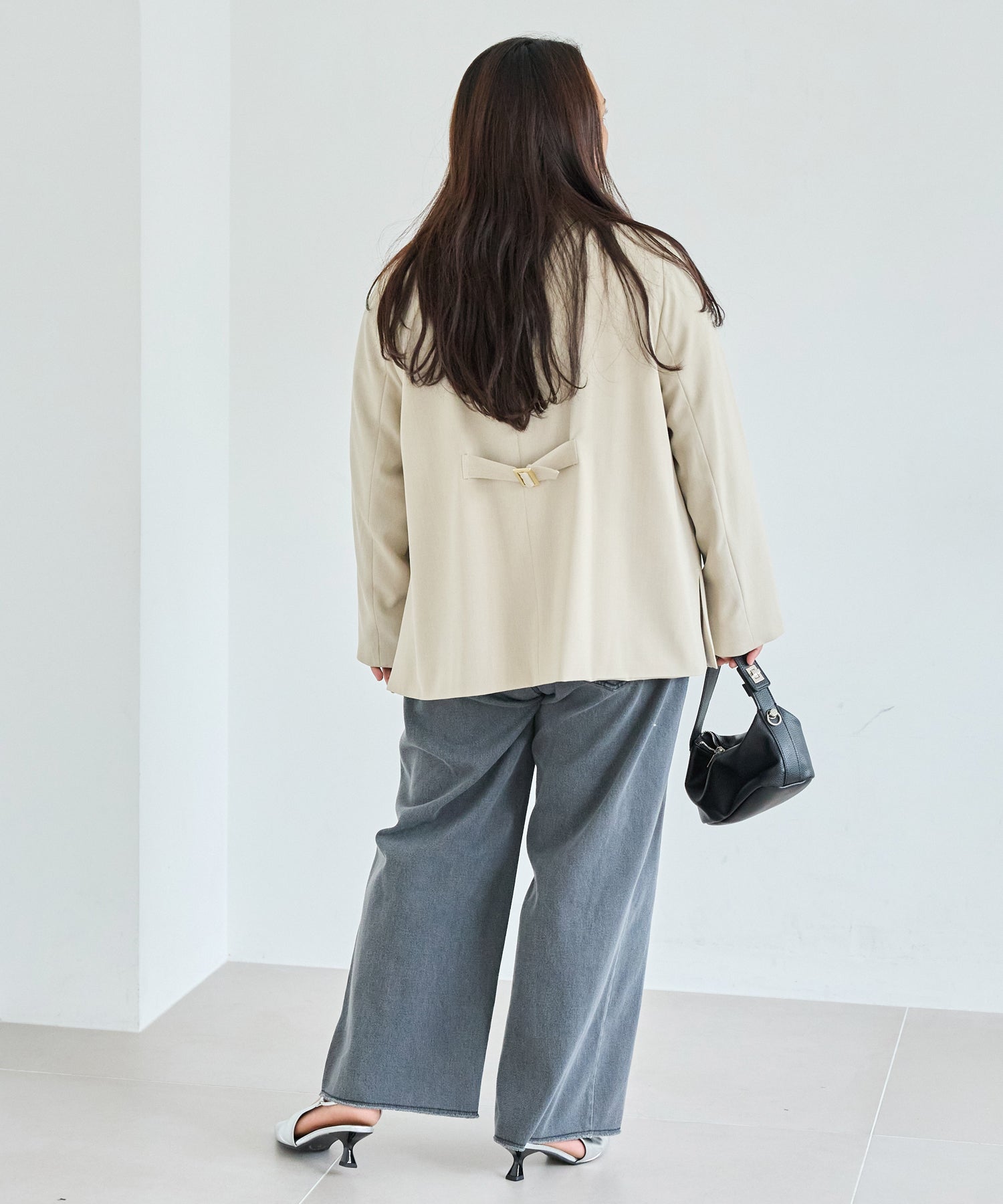 オフベージュ model:161cm 着用サイズ:3L