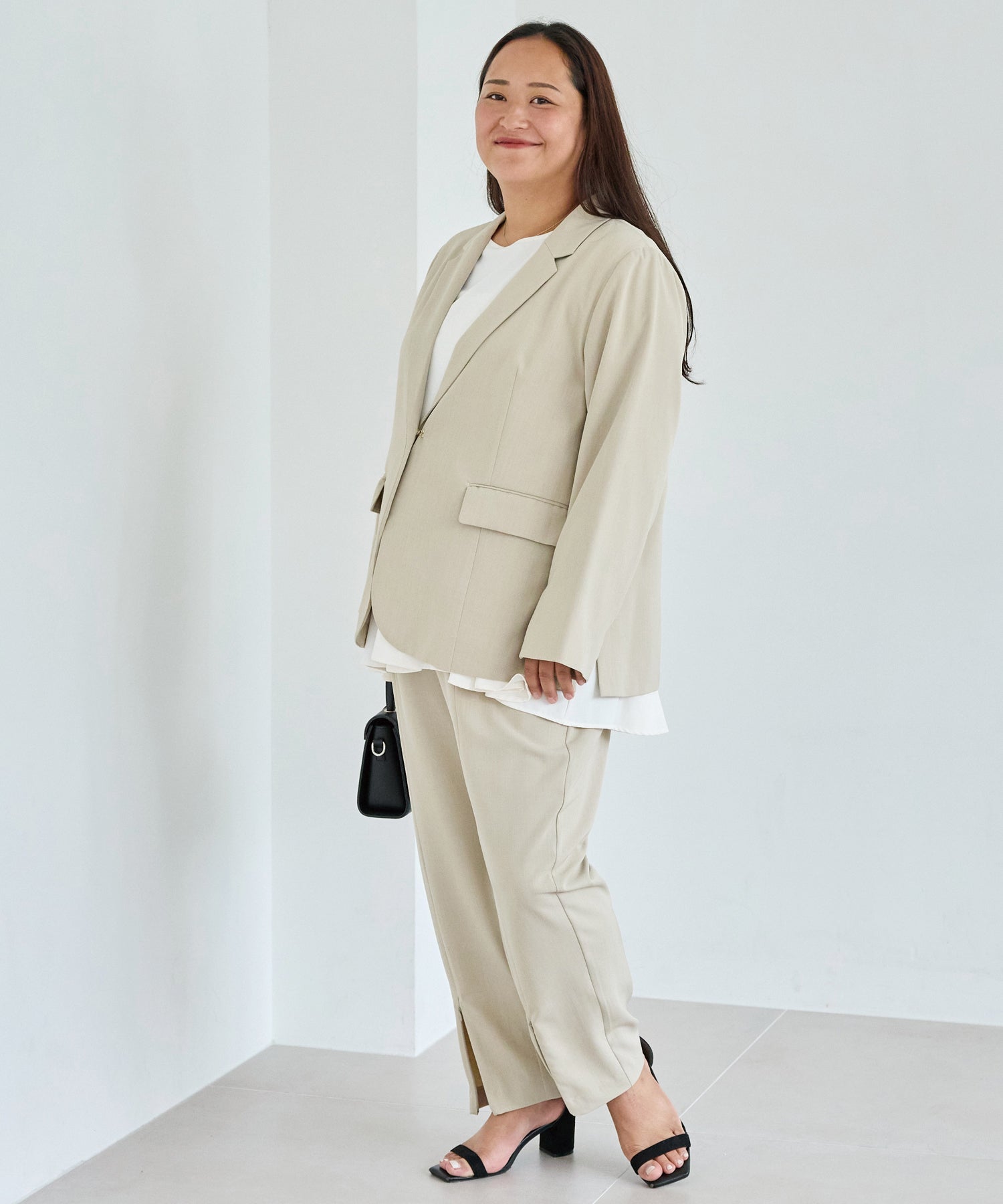 オフベージュ model:161cm 着用サイズ:3L