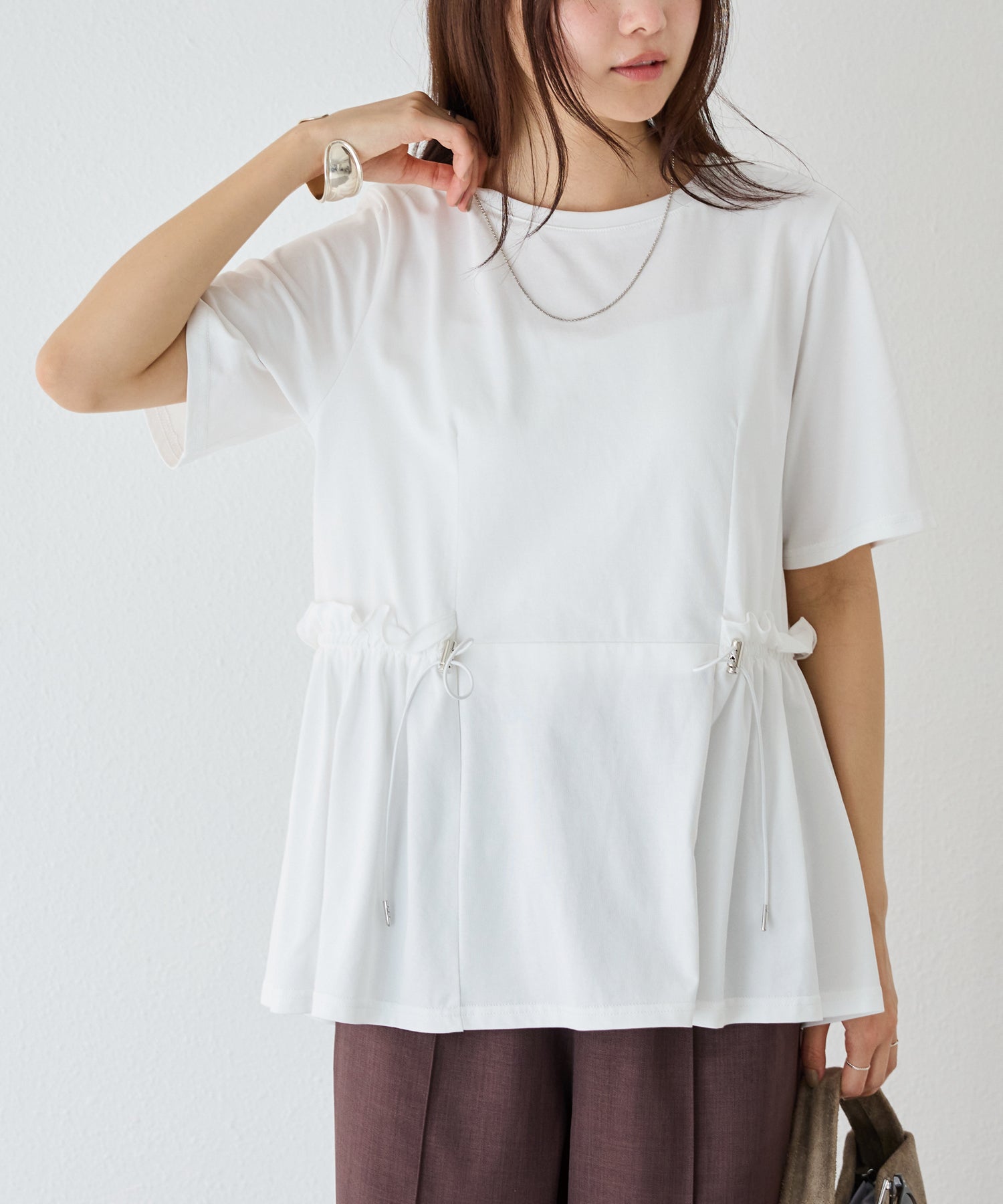 オフホワイト model:160cm 着用サイズ:M