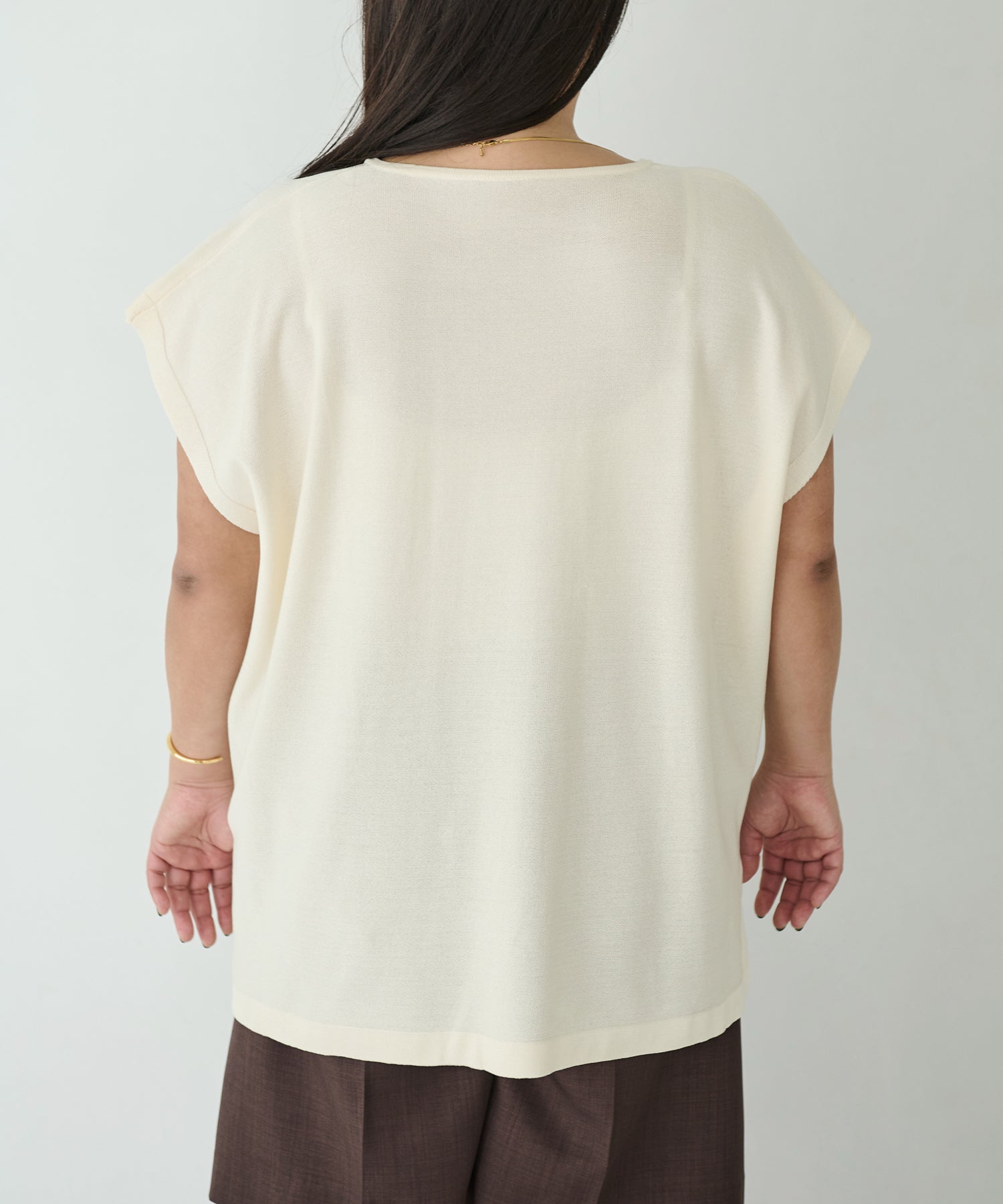 バック オフホワイト model:161cm 着用サイズ:3L