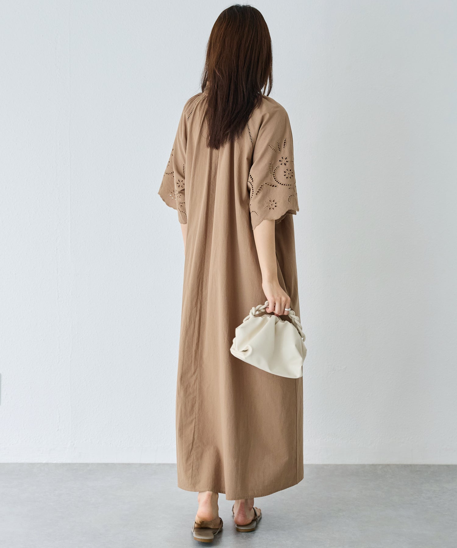 クラフト刺繍ギャザーワンピース