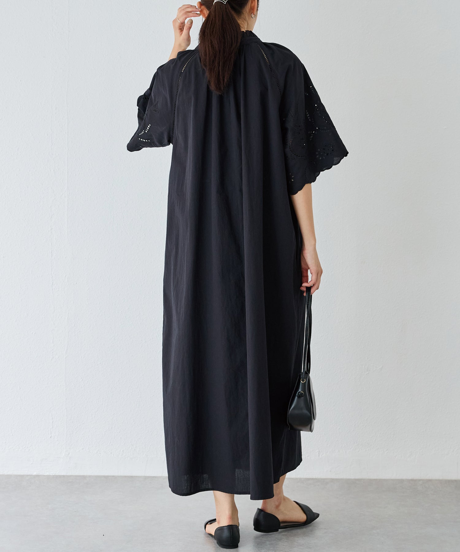 クラフト刺繍ギャザーワンピース