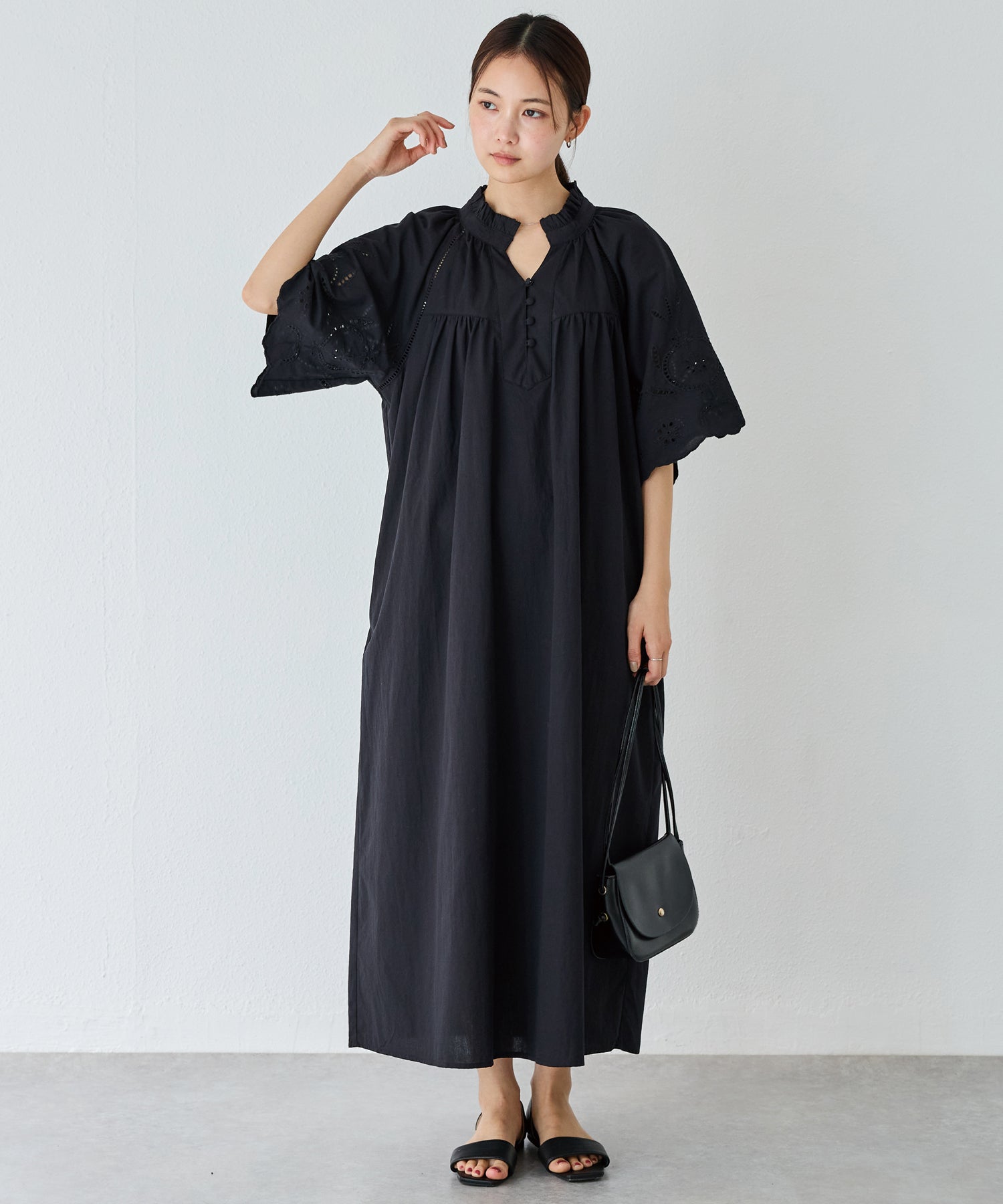 クラフト刺繍ギャザーワンピース