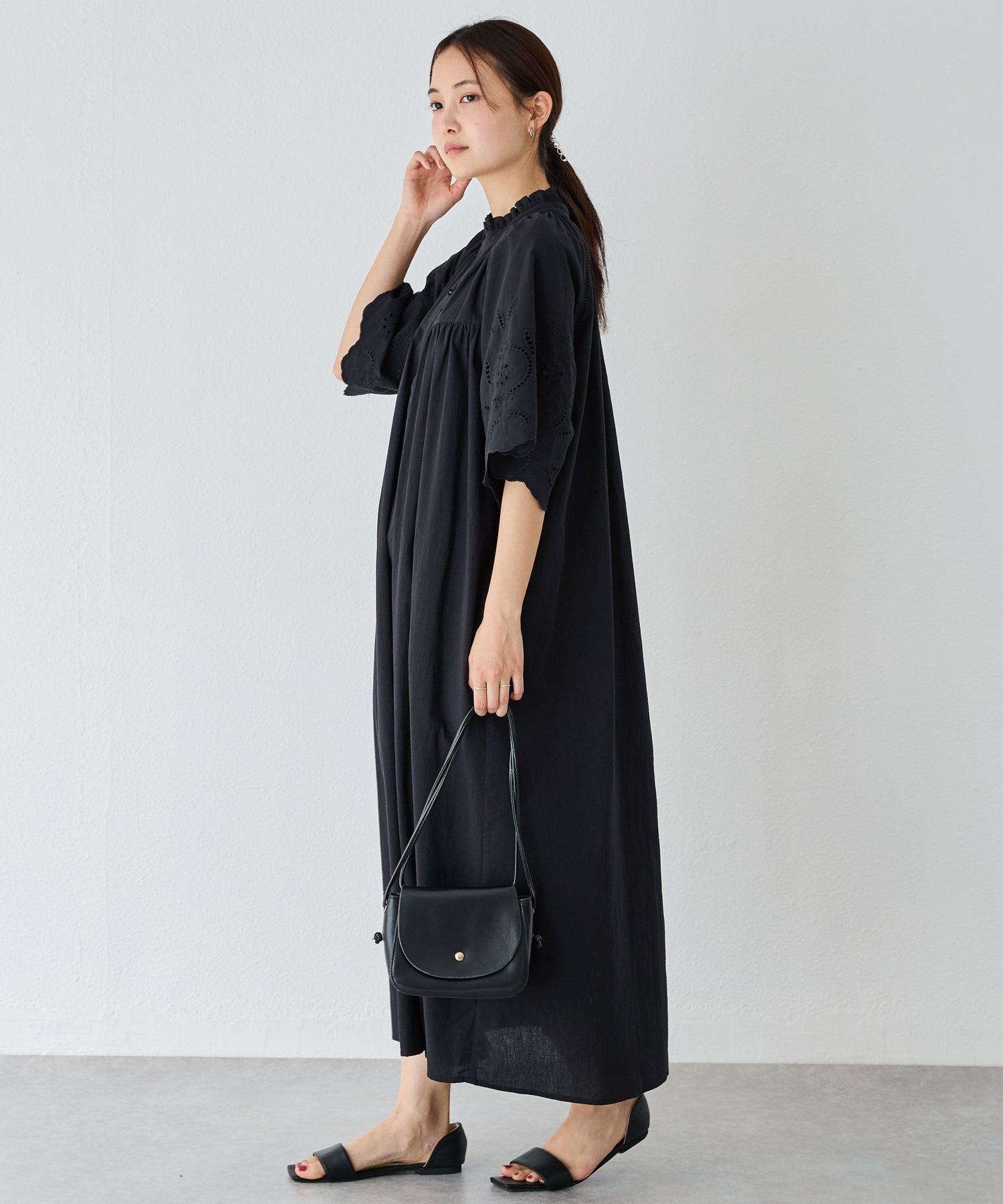 クラフト刺繍ギャザーワンピース