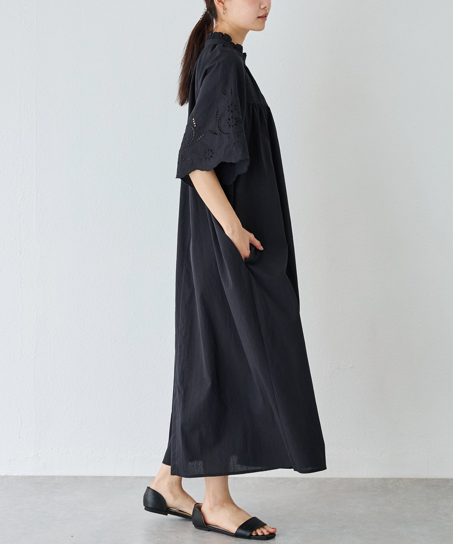 クラフト刺繍ギャザーワンピース