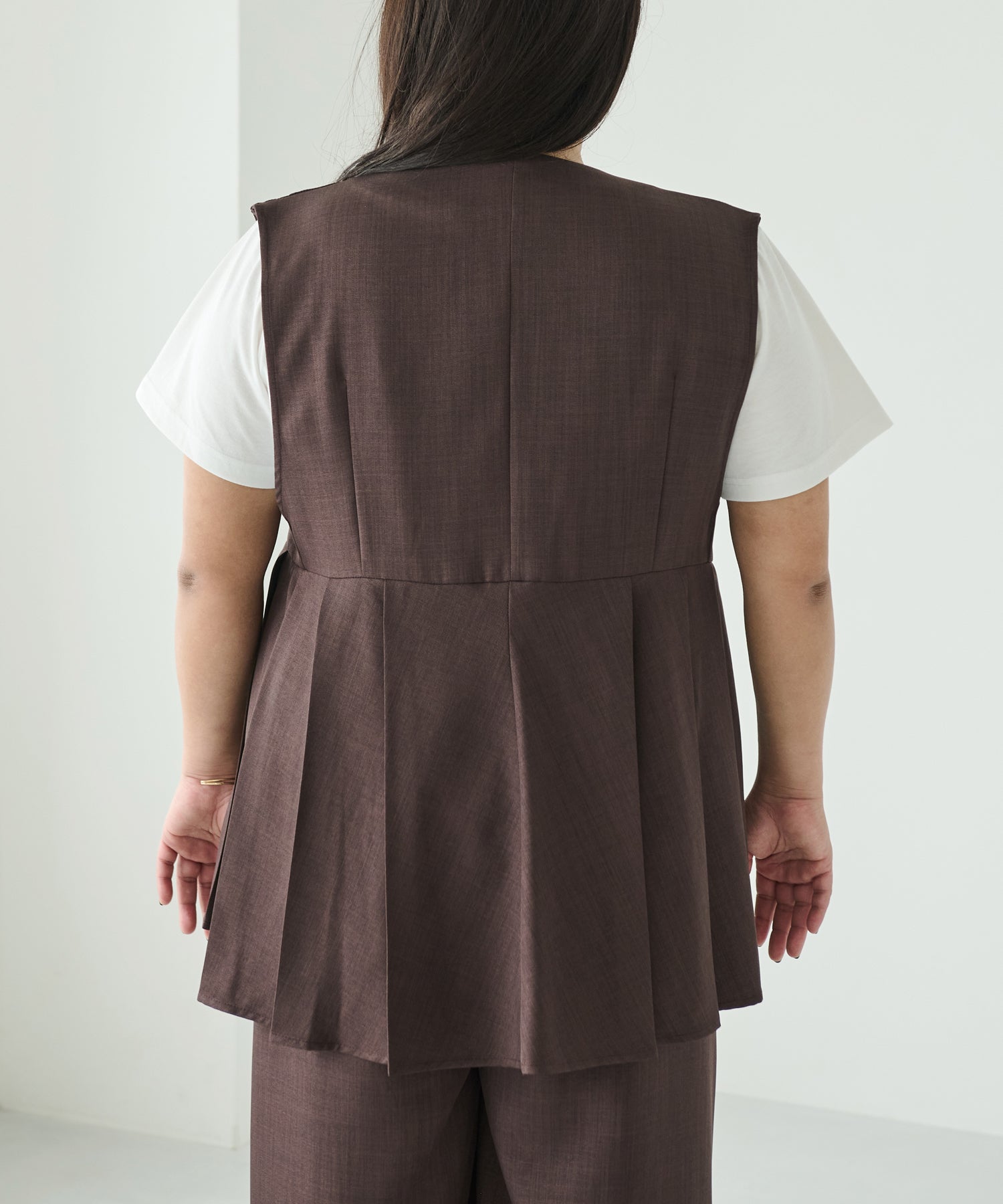 バック ブラウン model:161cm 着用サイズ:3L