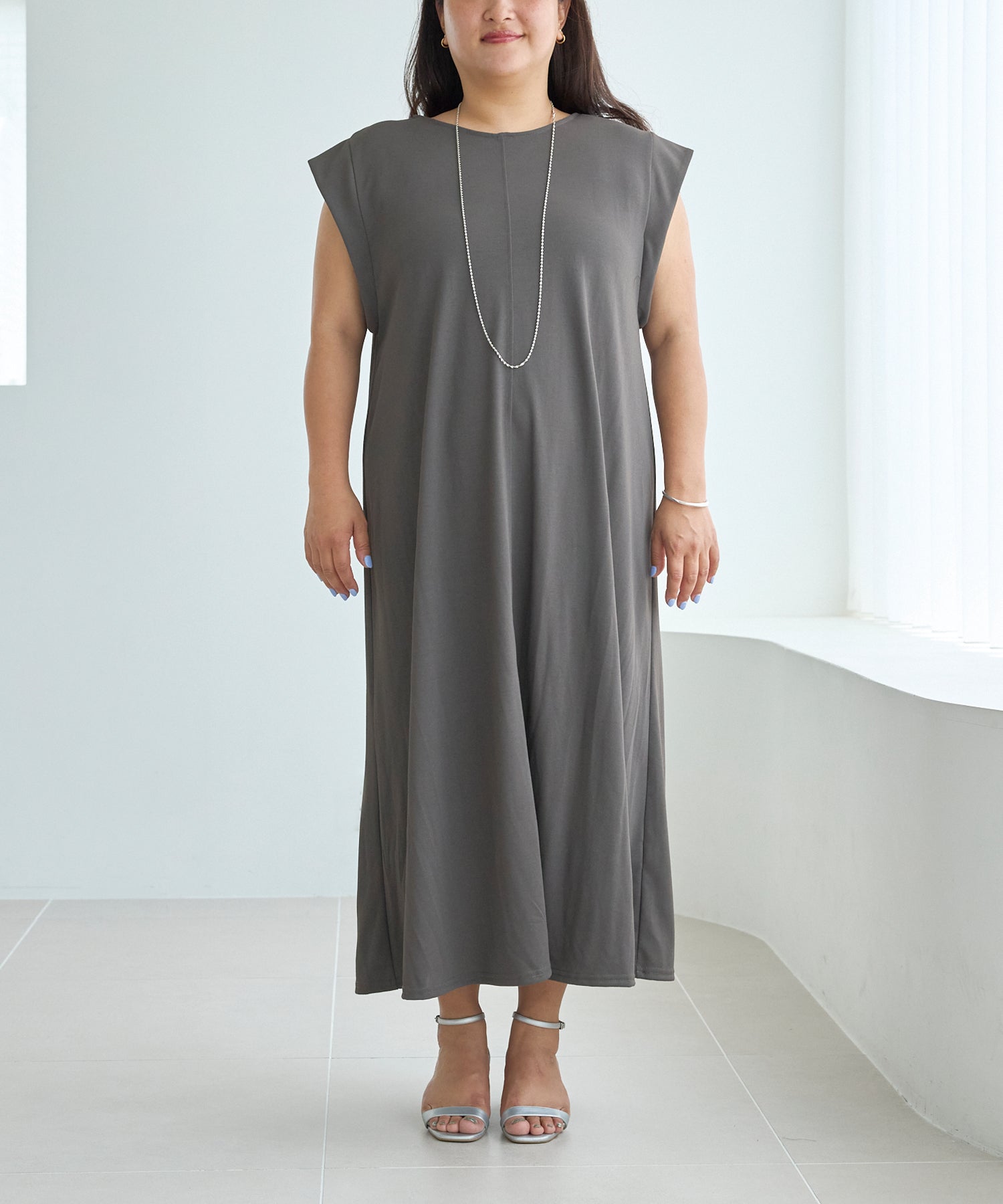 フロント ブラウン model:161cm 着用サイズ:3L