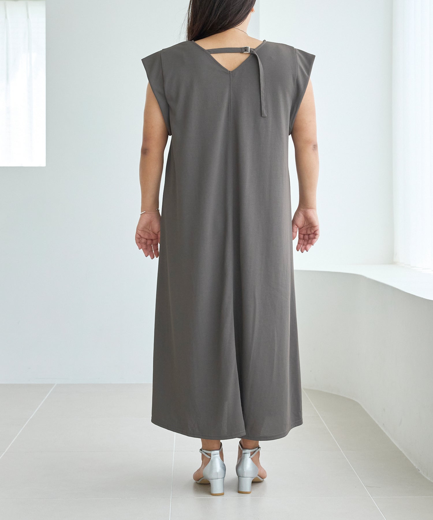 バック ブラウン model:161cm 着用サイズ:3L