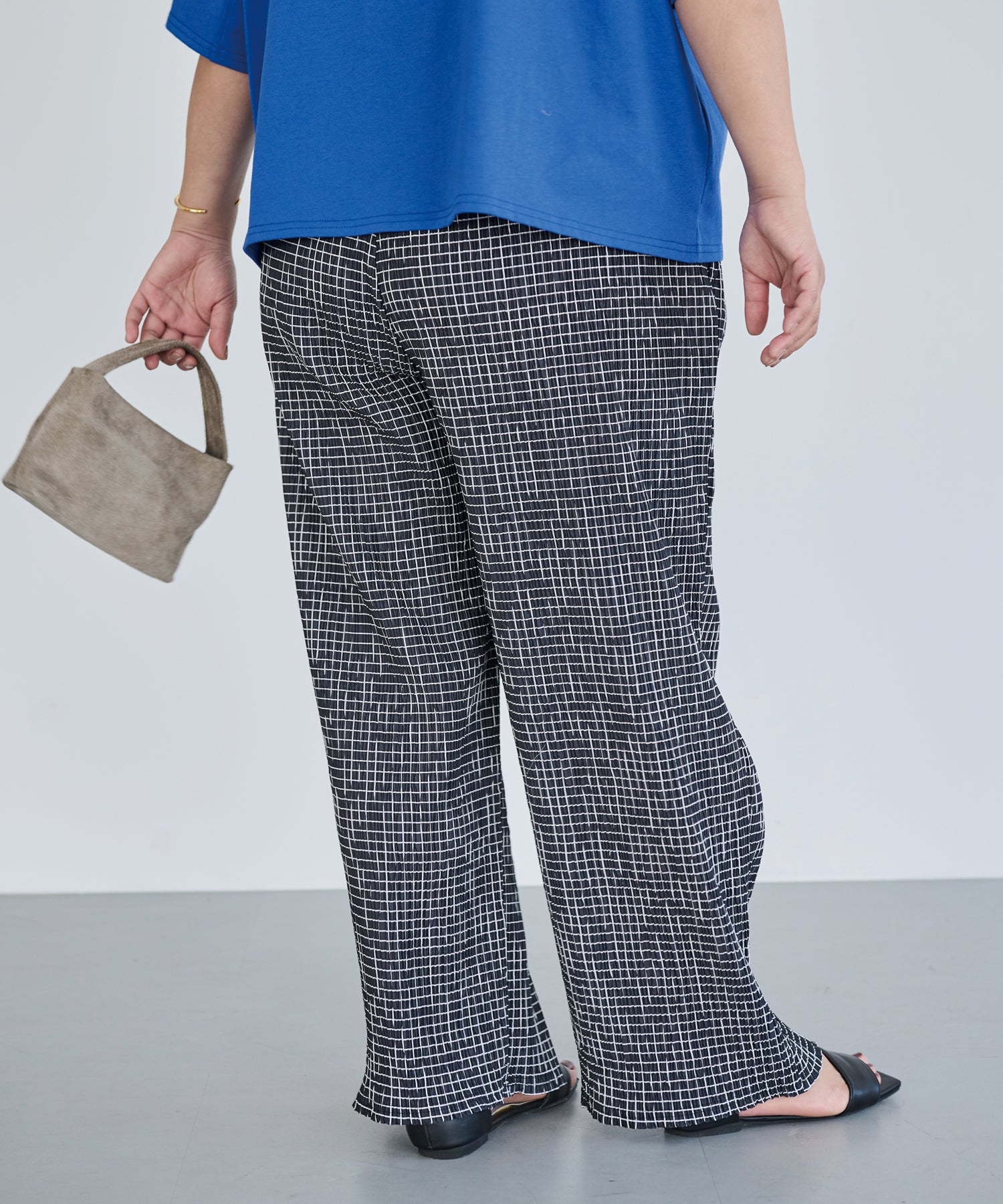 ブラック model:161cm 着用サイズ:3L