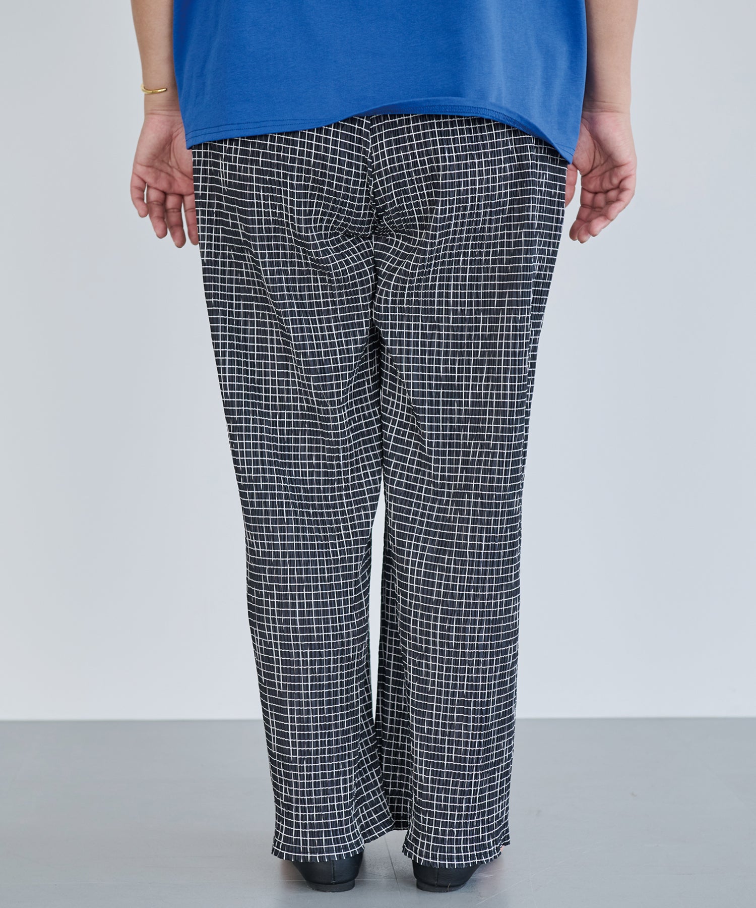 バック ブラック model:161cm 着用サイズ:3L