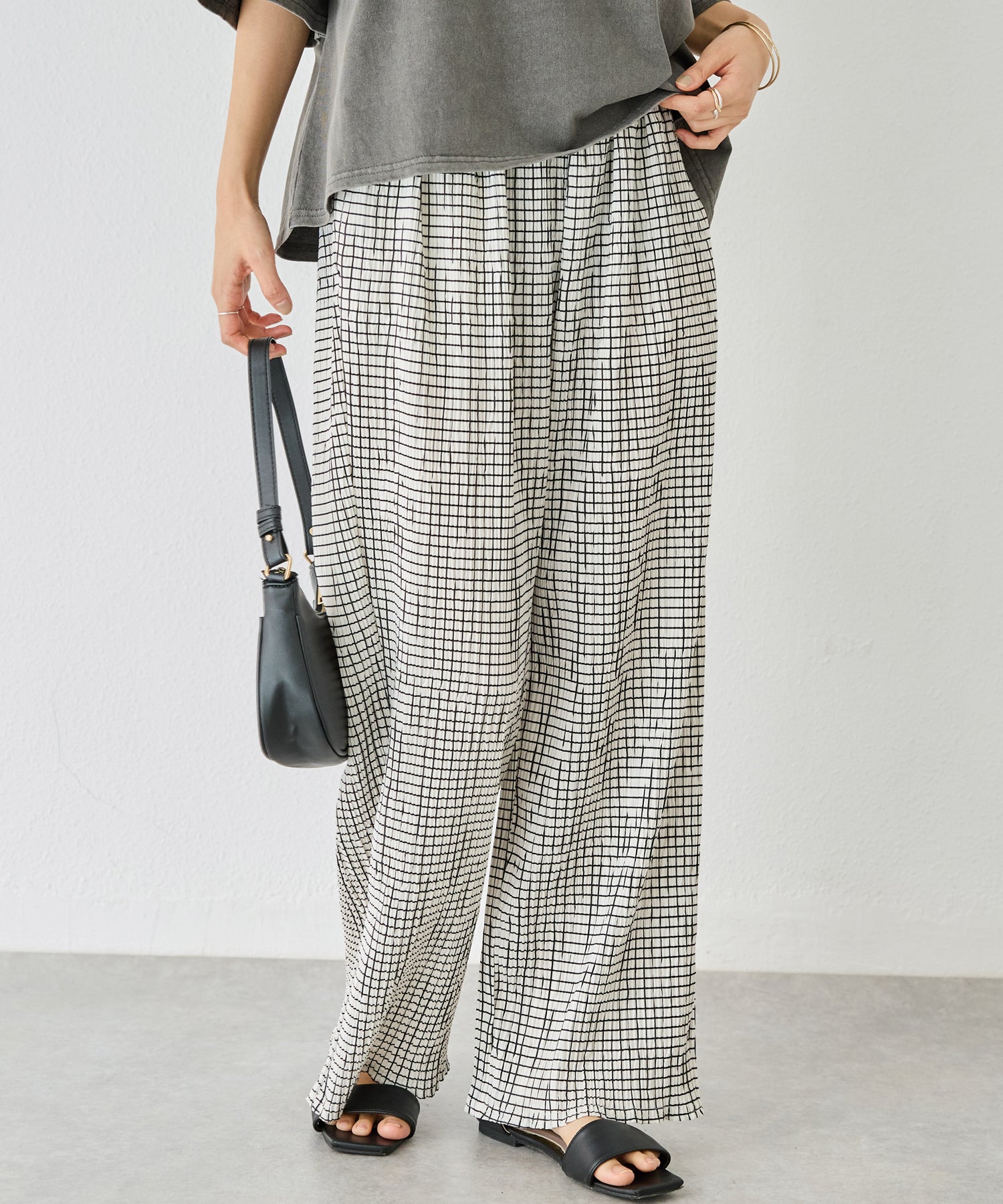 オフホワイト model:160cm 着用サイズ:M