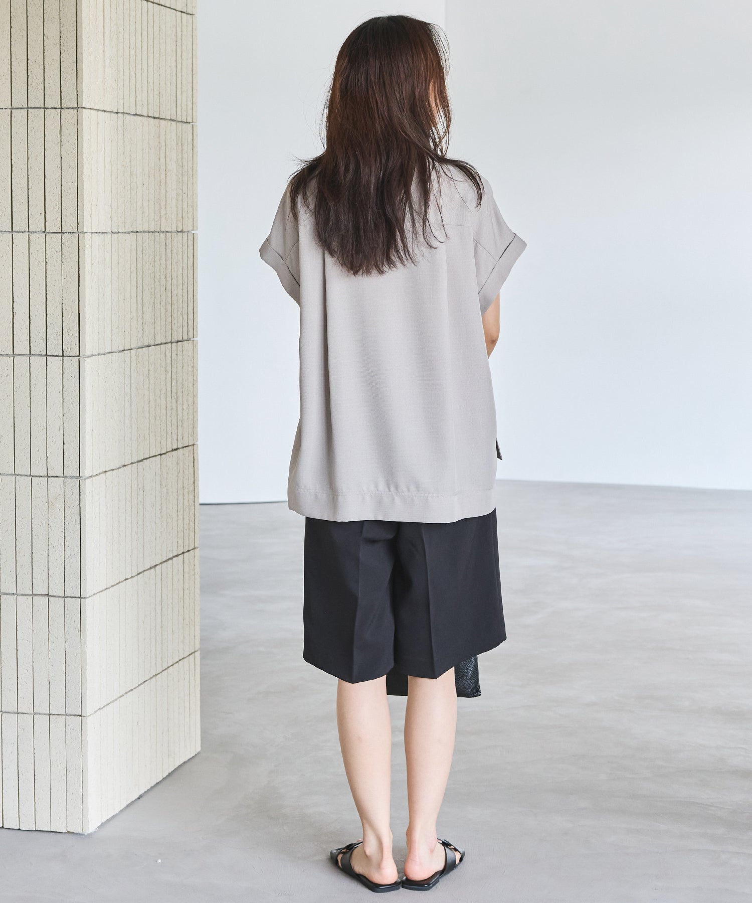 センタープレスショートパンツ