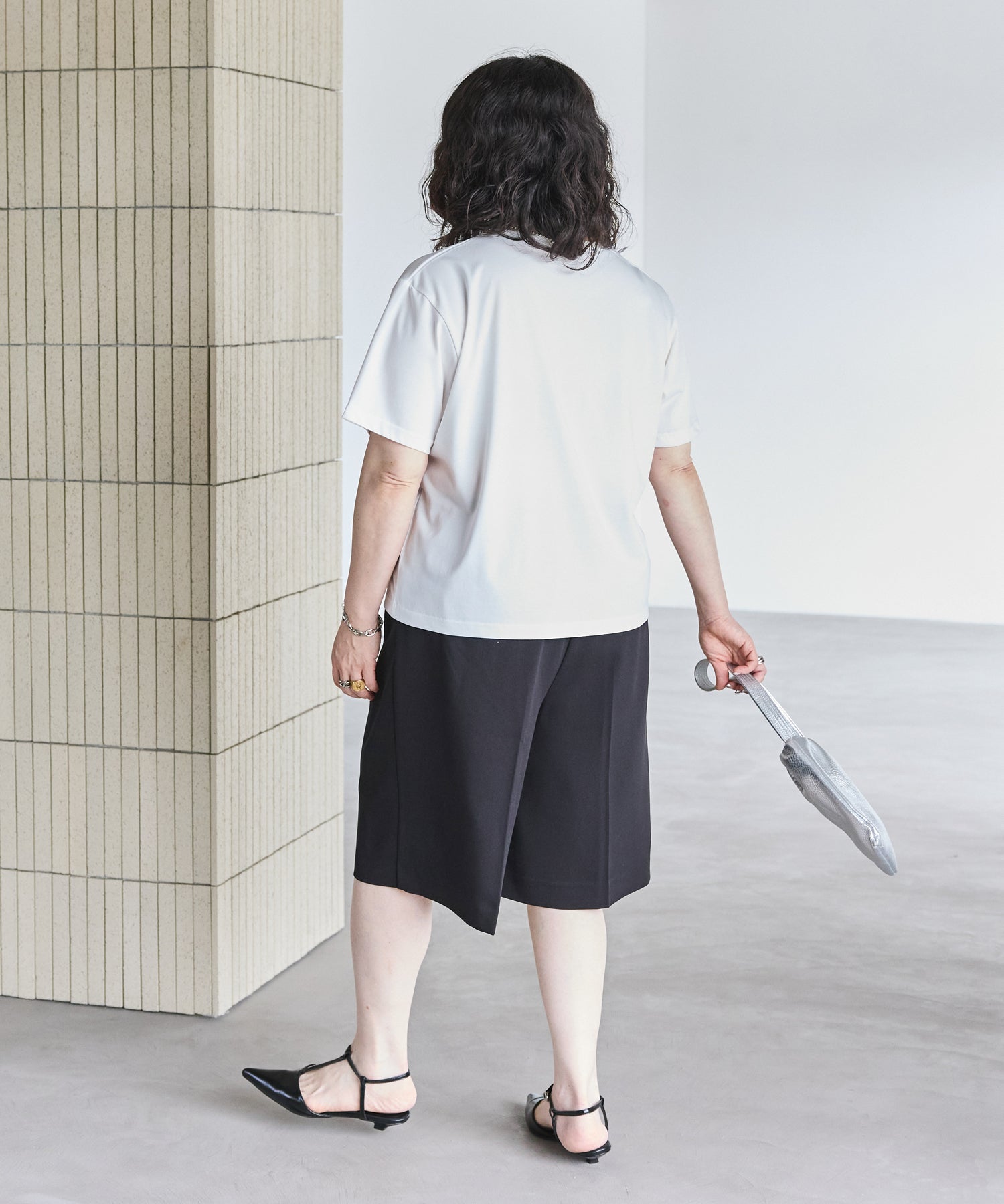 ロゴプリントTシャツ