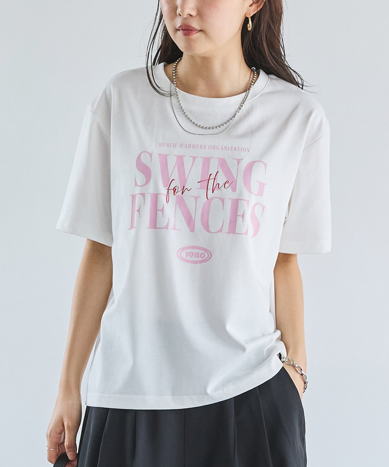 ロゴプリントTシャツ