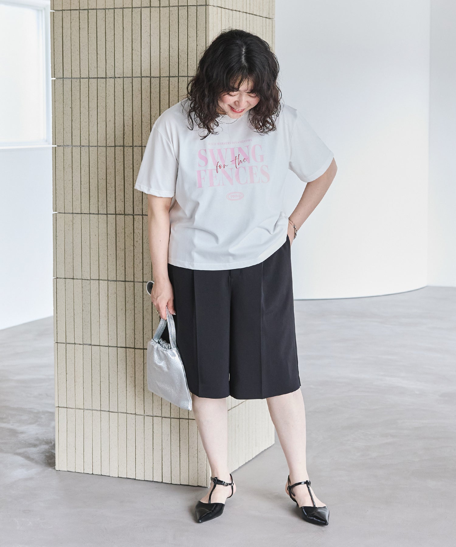 ロゴプリントTシャツ