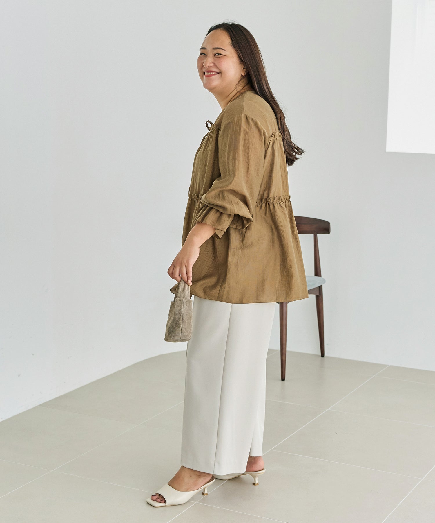 ブラウン model:161cm 着用サイズ:3L