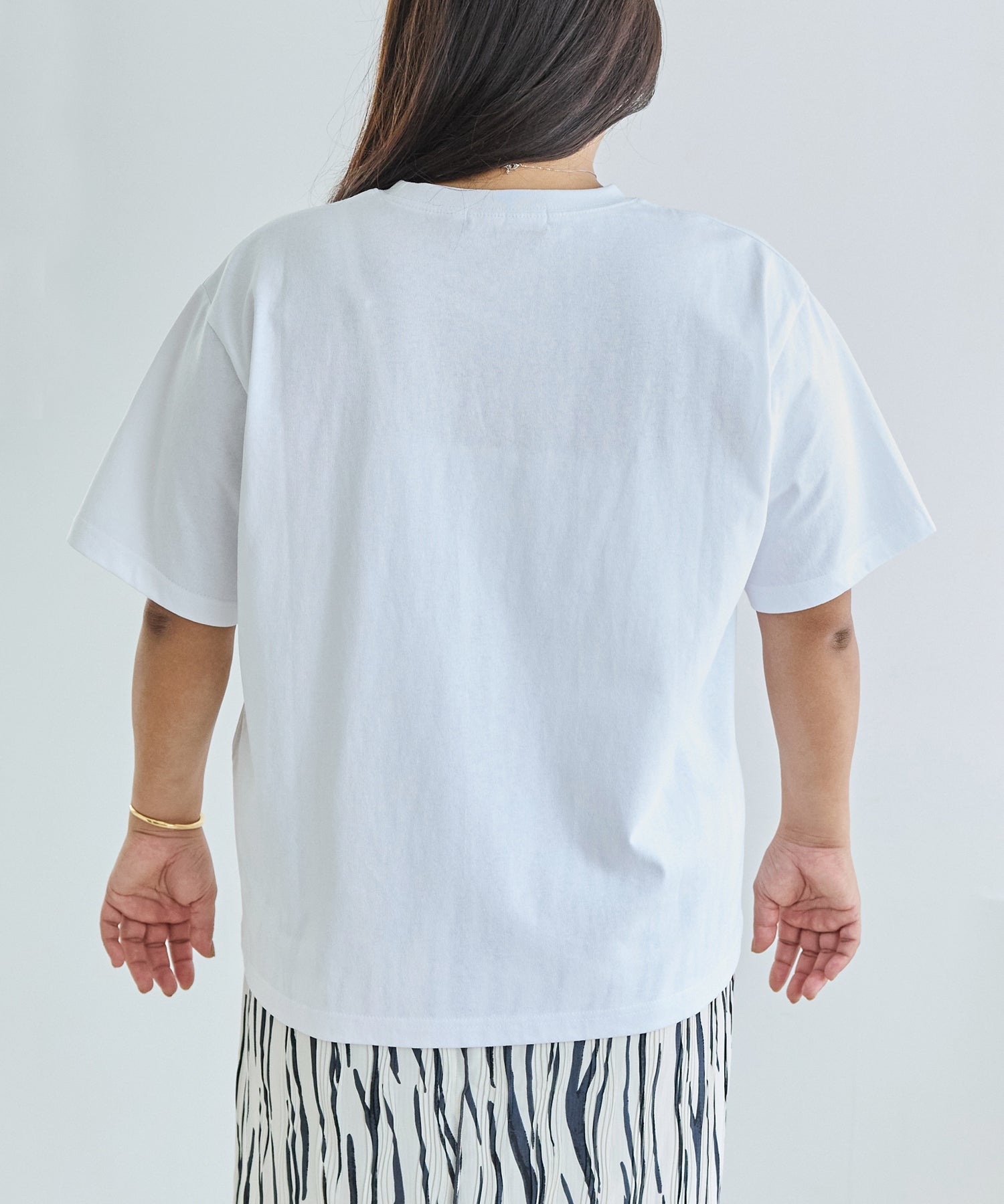 バック ホワイト model:161cm 着用サイズ:3L