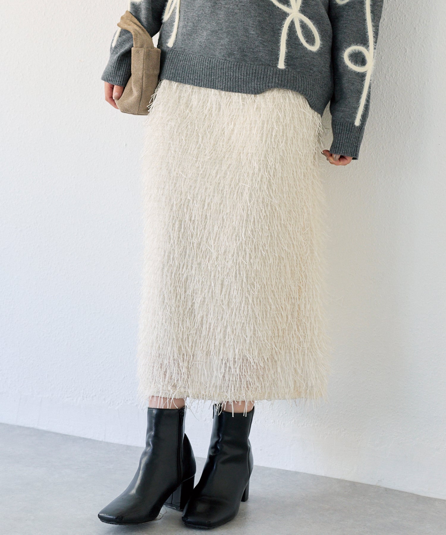 オフホワイト model:156cm 着用サイズ:M