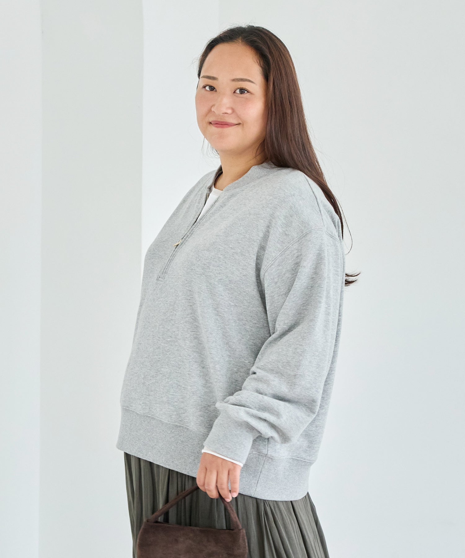 グレー model:161cm 着用サイズ:3L