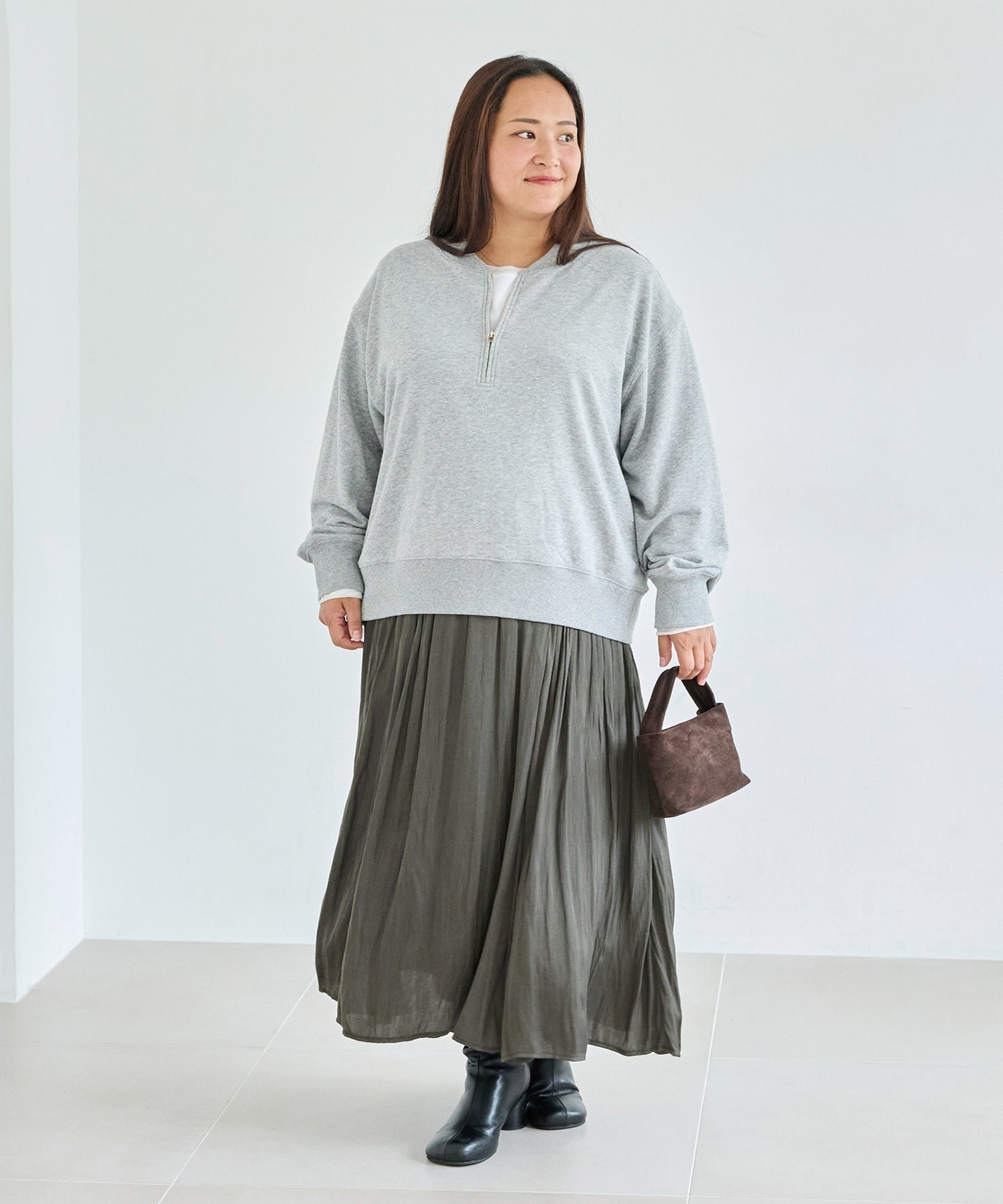 グレー model:161cm 着用サイズ:3L