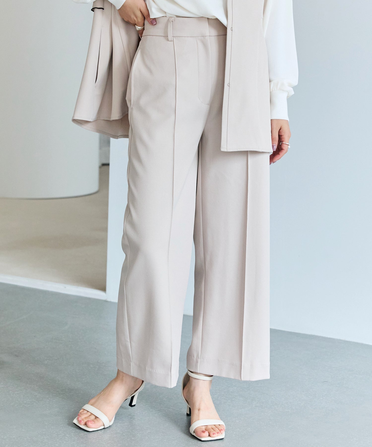 ベージュ model:156cm 着用サイズ:M