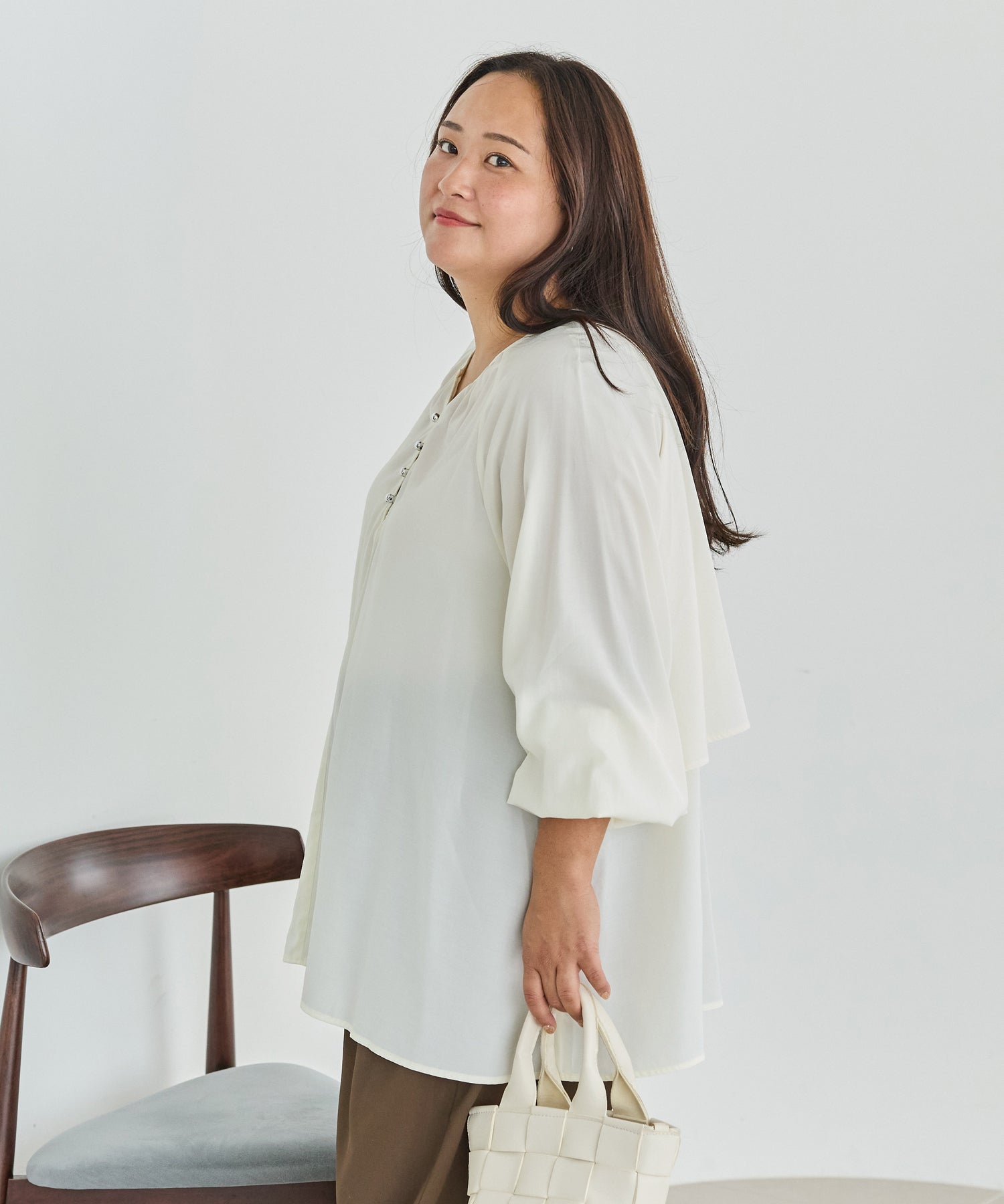 オフホワイト model:161cm 着用サイズ:3L