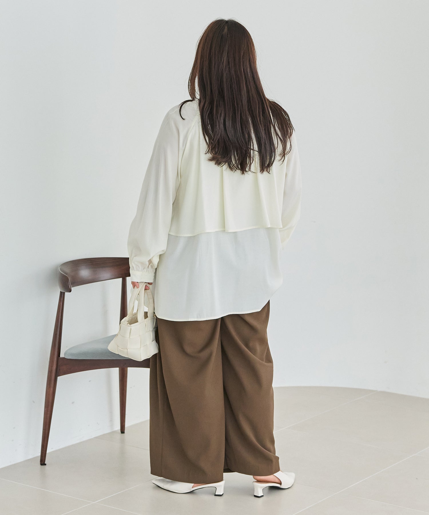 オフホワイト model:161cm 着用サイズ:3L