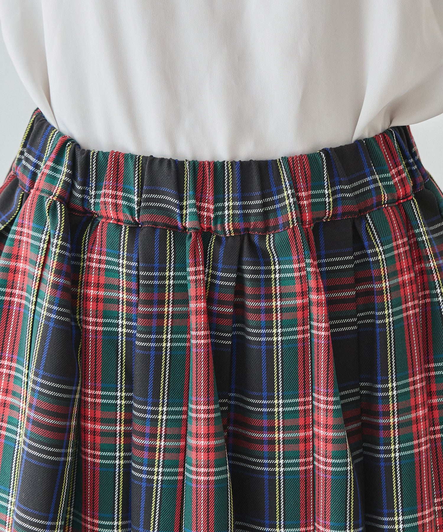 ウエスト:ゴム仕様