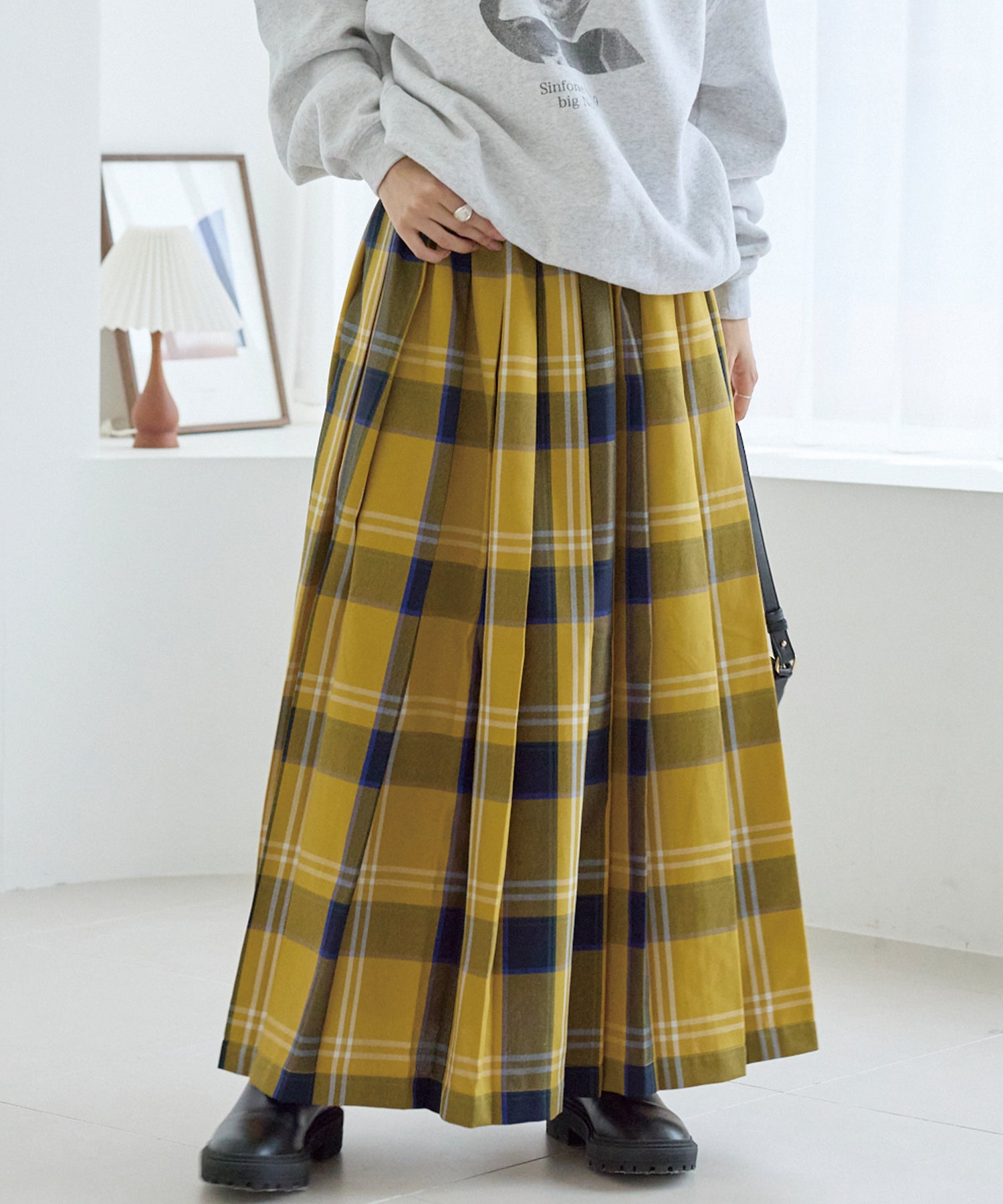 イエロー model:160cm 着用サイズ:M