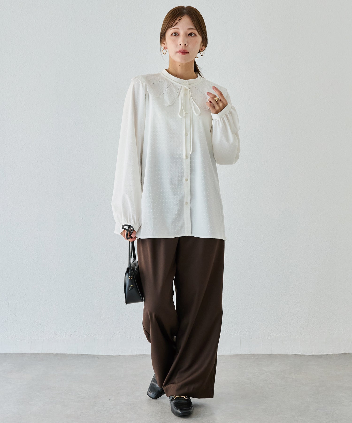 オフホワイト model:156cm 着用サイズ:M