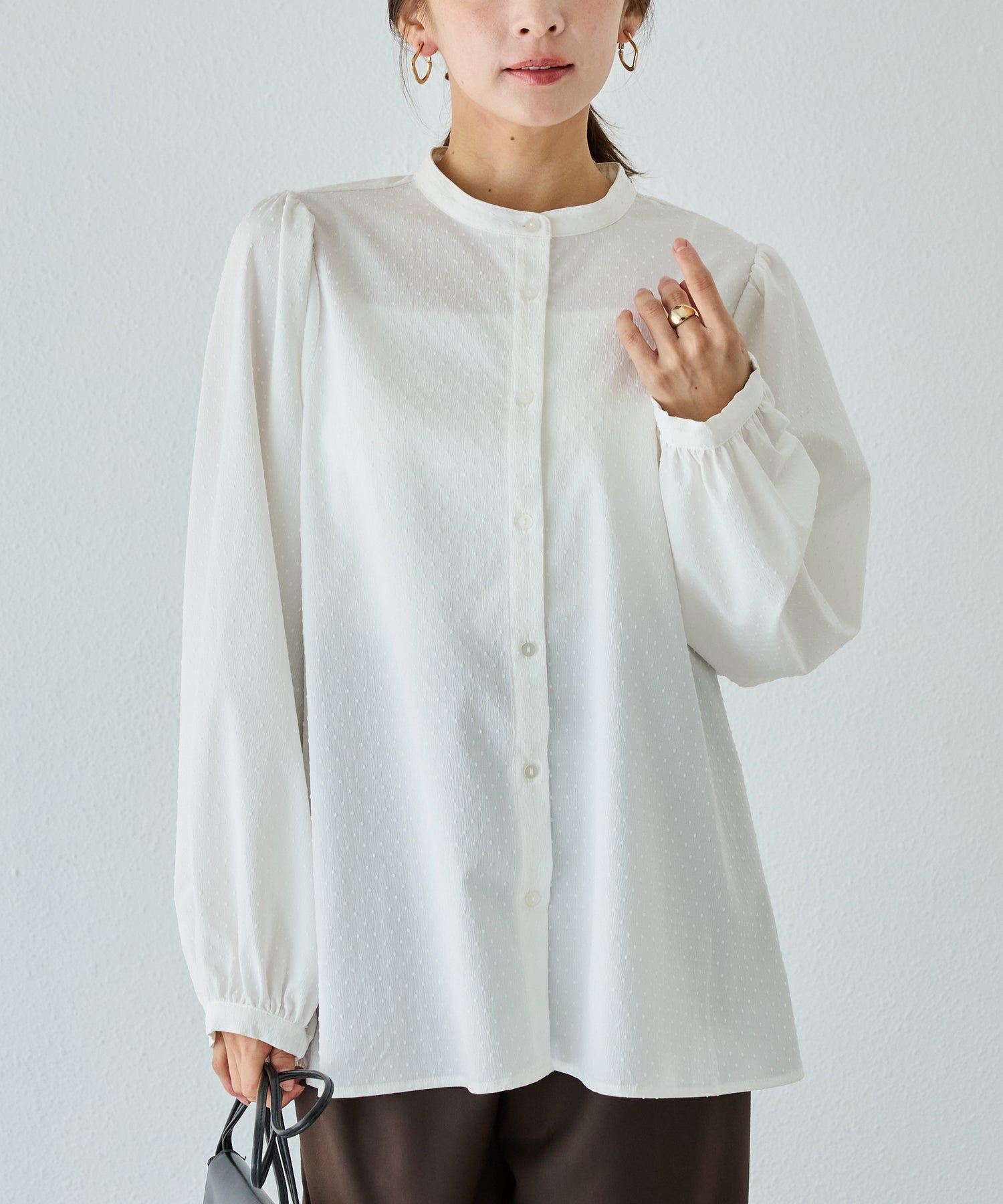 オフホワイト model:156cm 着用サイズ:M