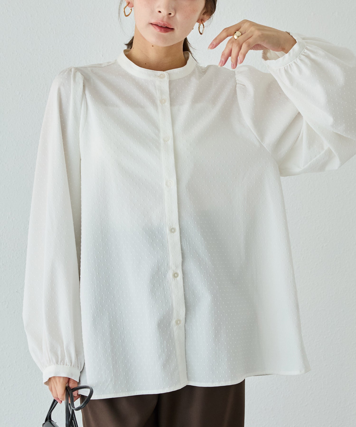 オフホワイト model:156cm 着用サイズ:M
