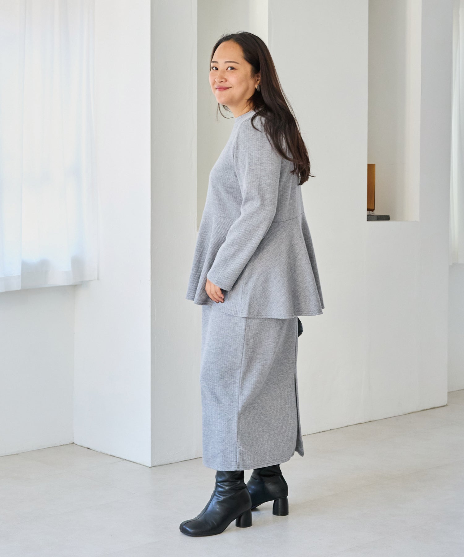 グレー model:161cm 着用サイズ:3L