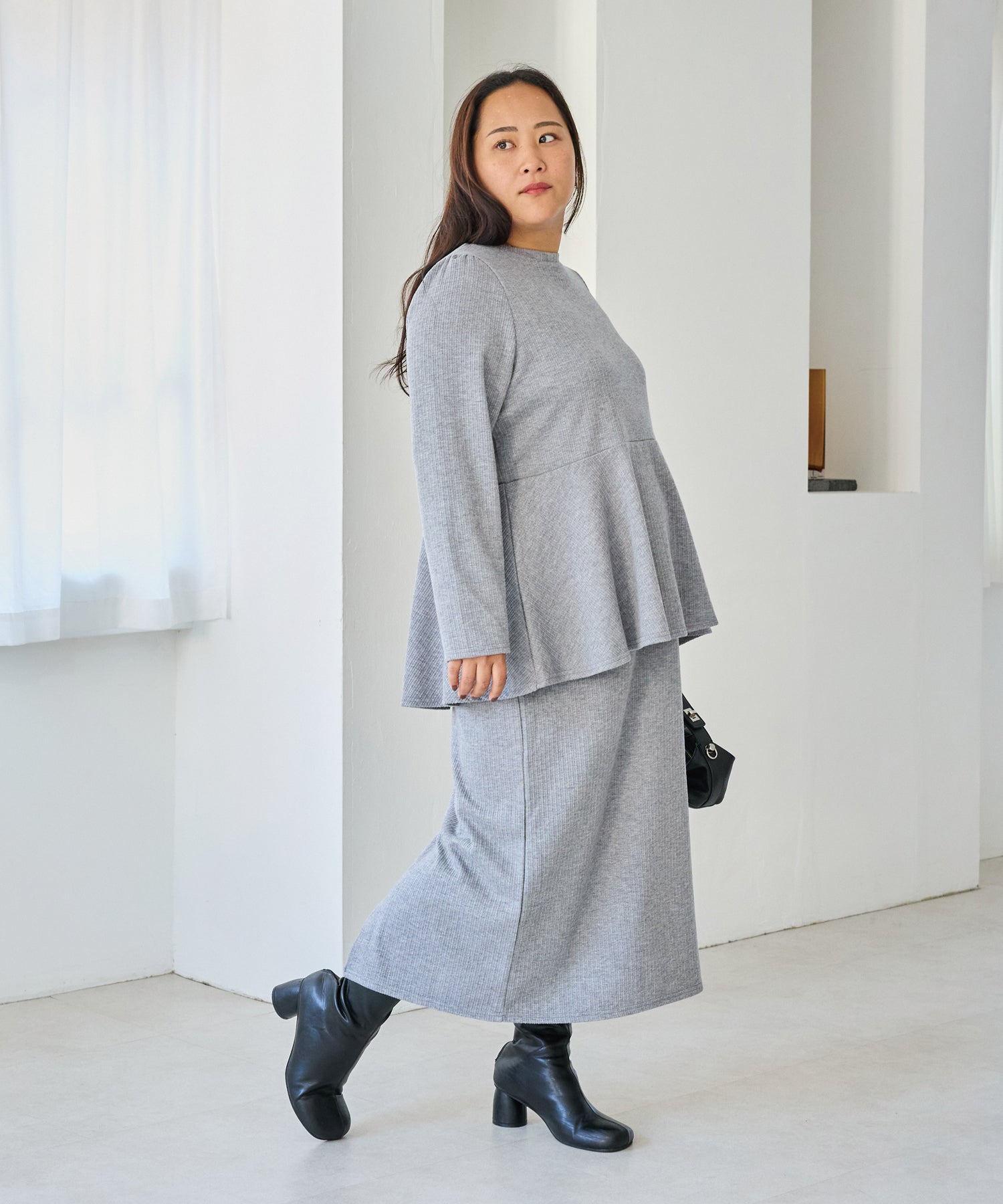 グレー model:161cm 着用サイズ:3L