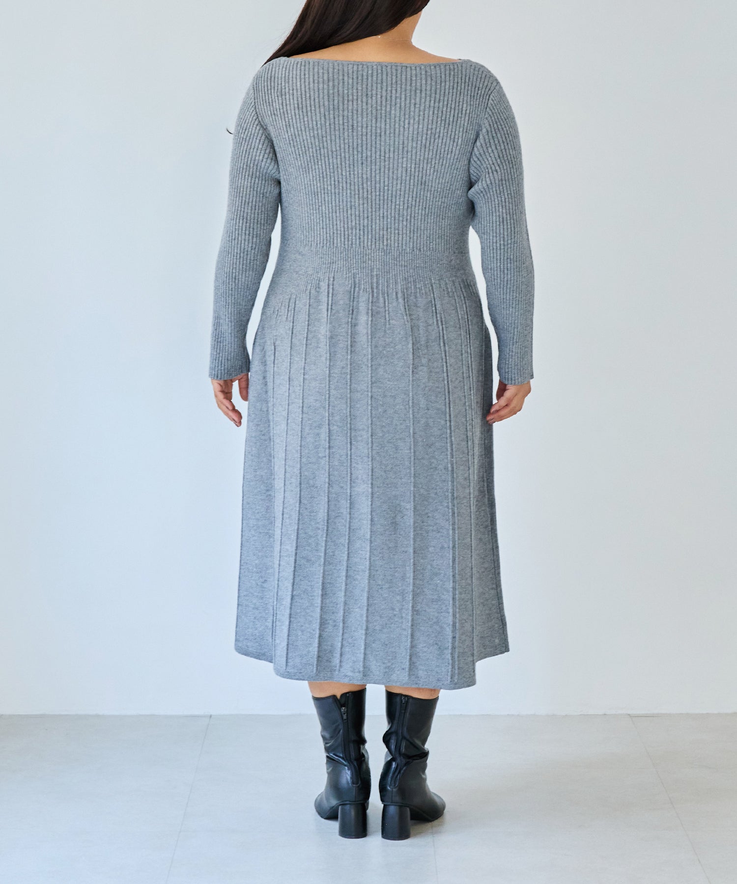 バック model:161cm 着用サイズ:3L