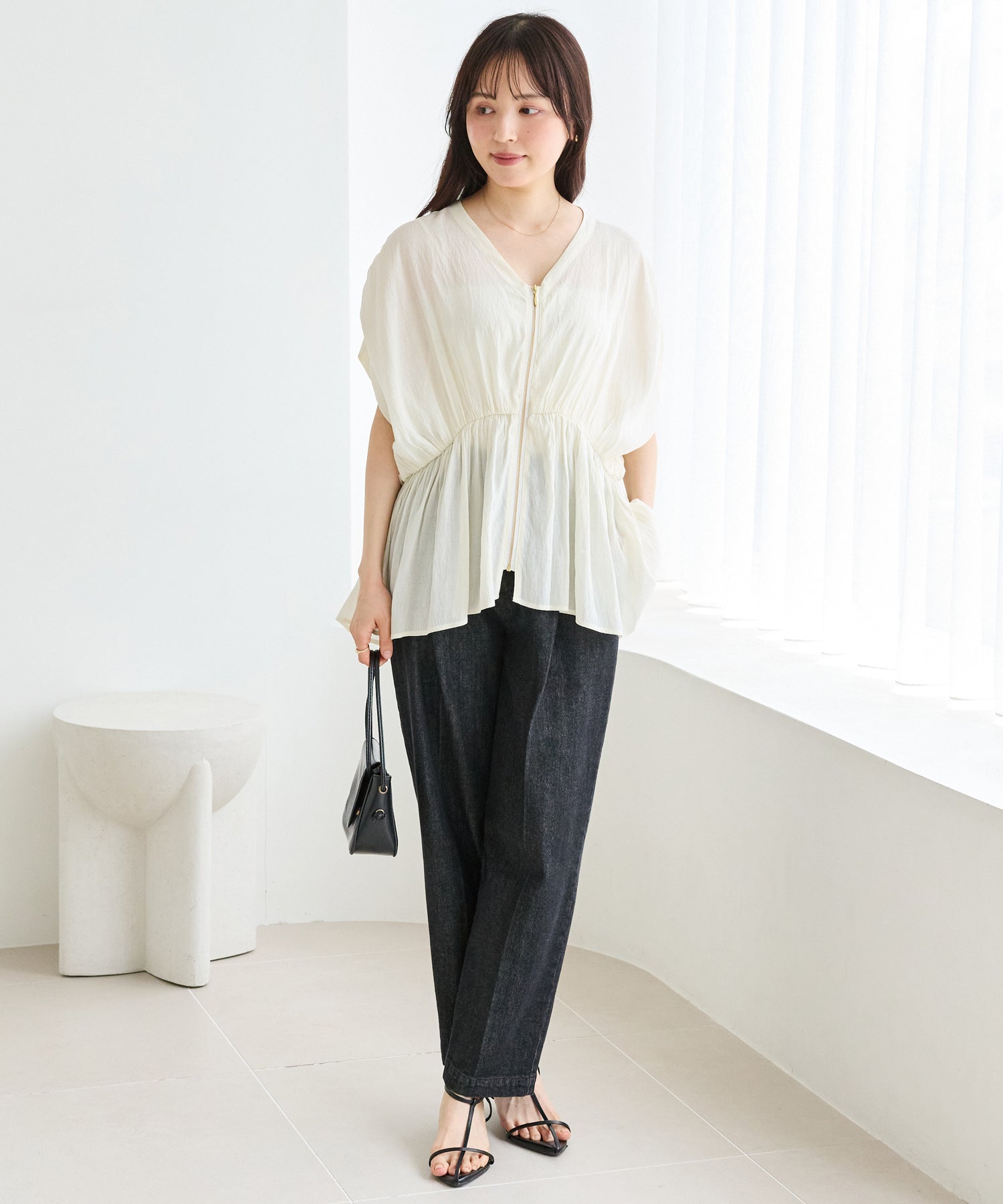 オフホワイト model:162cm 着用サイズ:M
