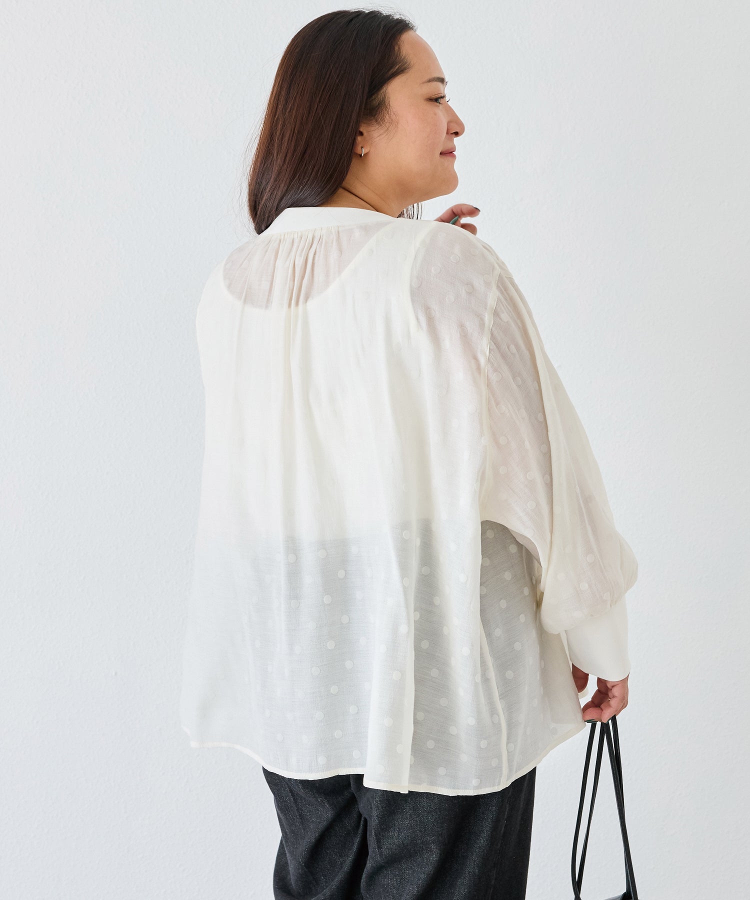 オフホワイト model:161cm 着用サイズ:3L