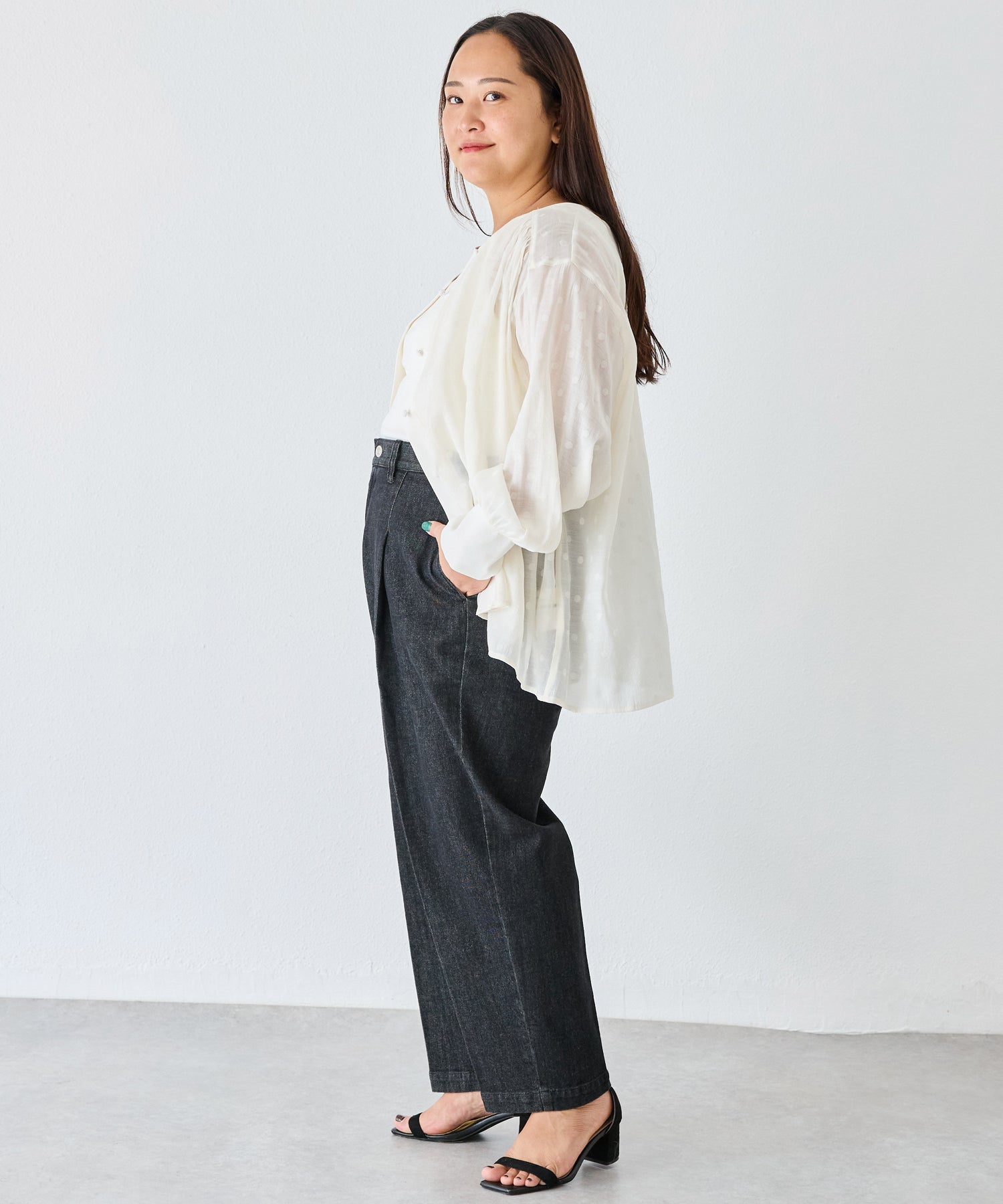 オフホワイト model:161cm 着用サイズ:3L