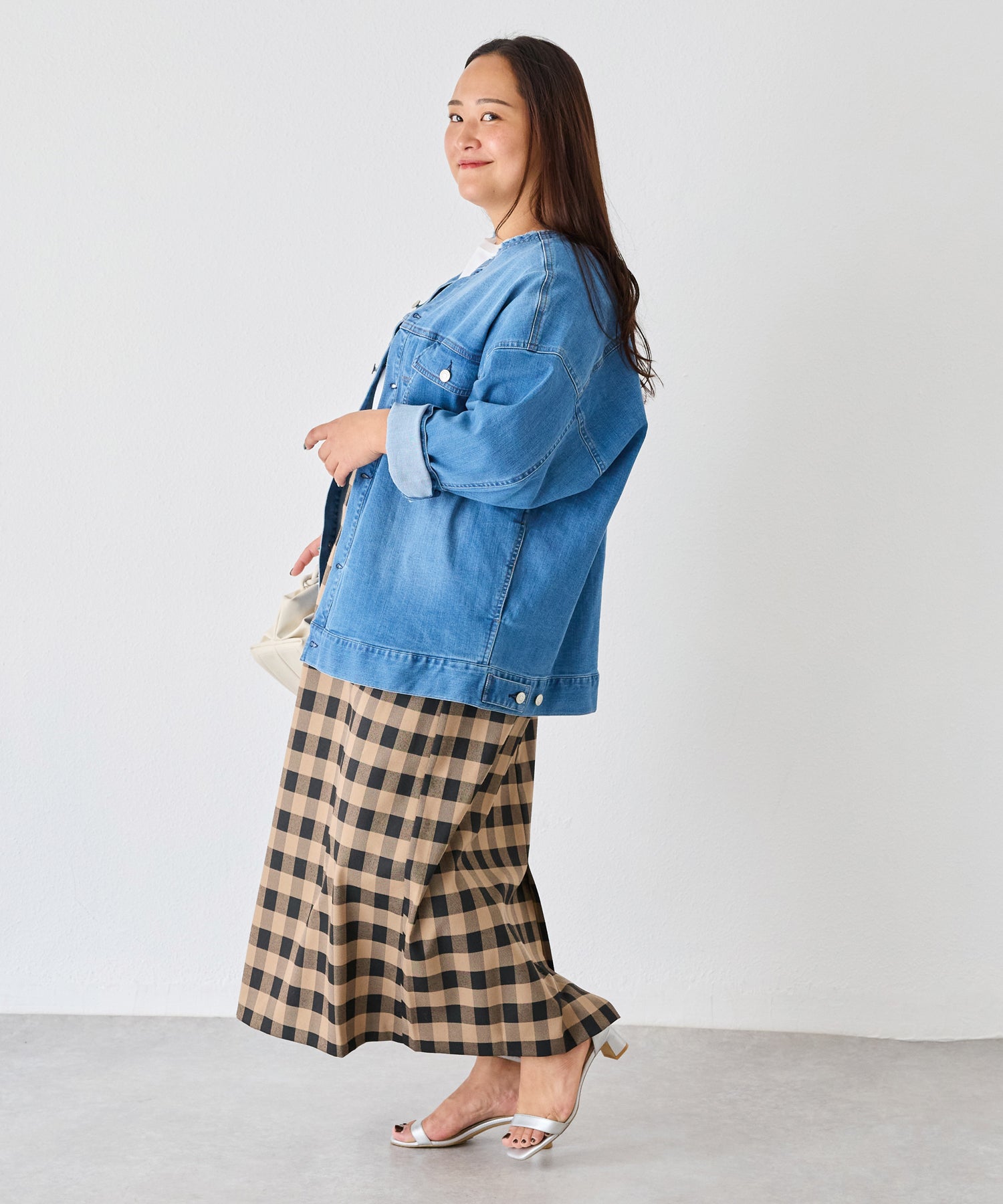 ブルー model:161cm 着用サイズ:3L