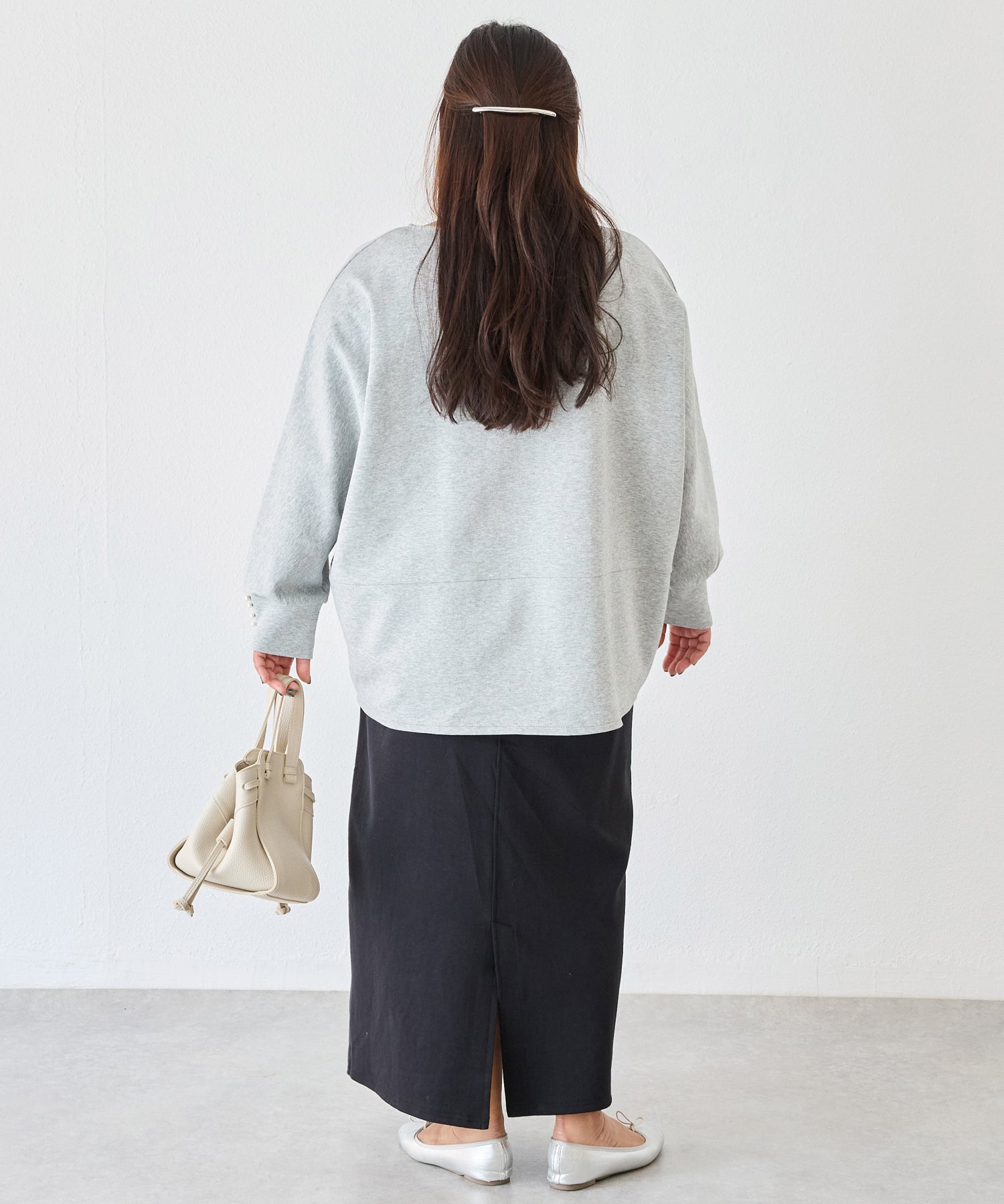 グレー model:161cm 着用サイズ:3L