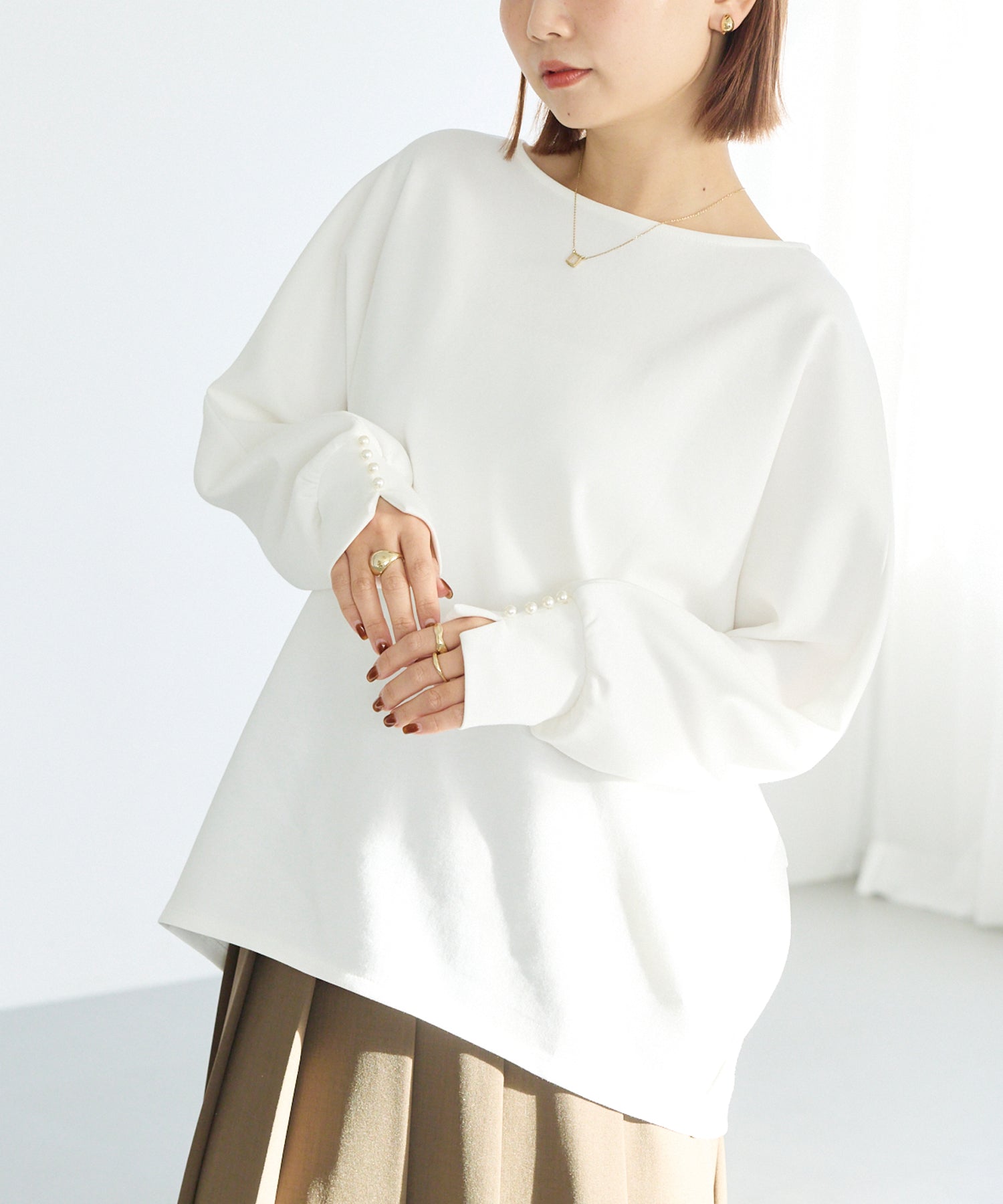 オフホワイト model:156cm 着用サイズ:M