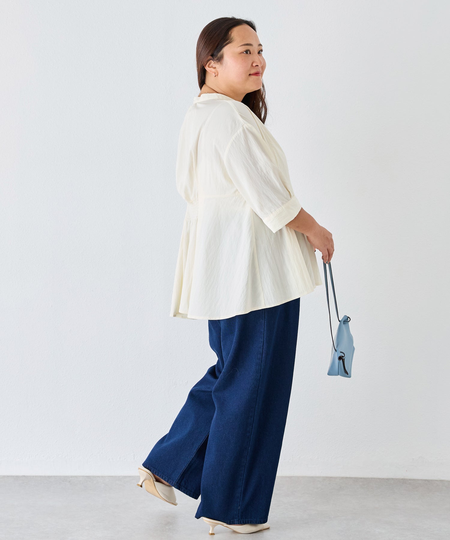 オフホワイト model:161cm 着用サイズ:3L