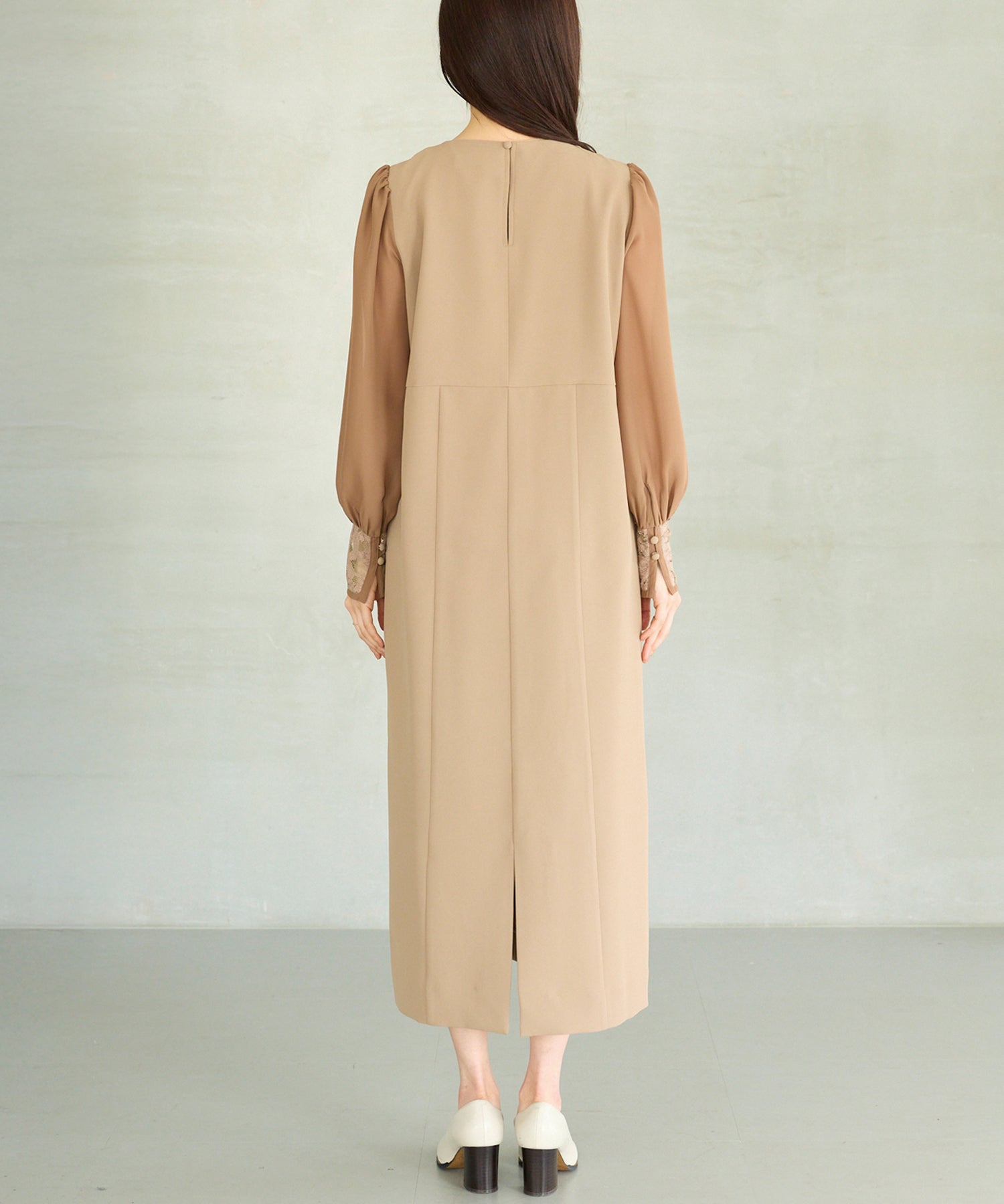 バック model:162cm 着用サイズ:M