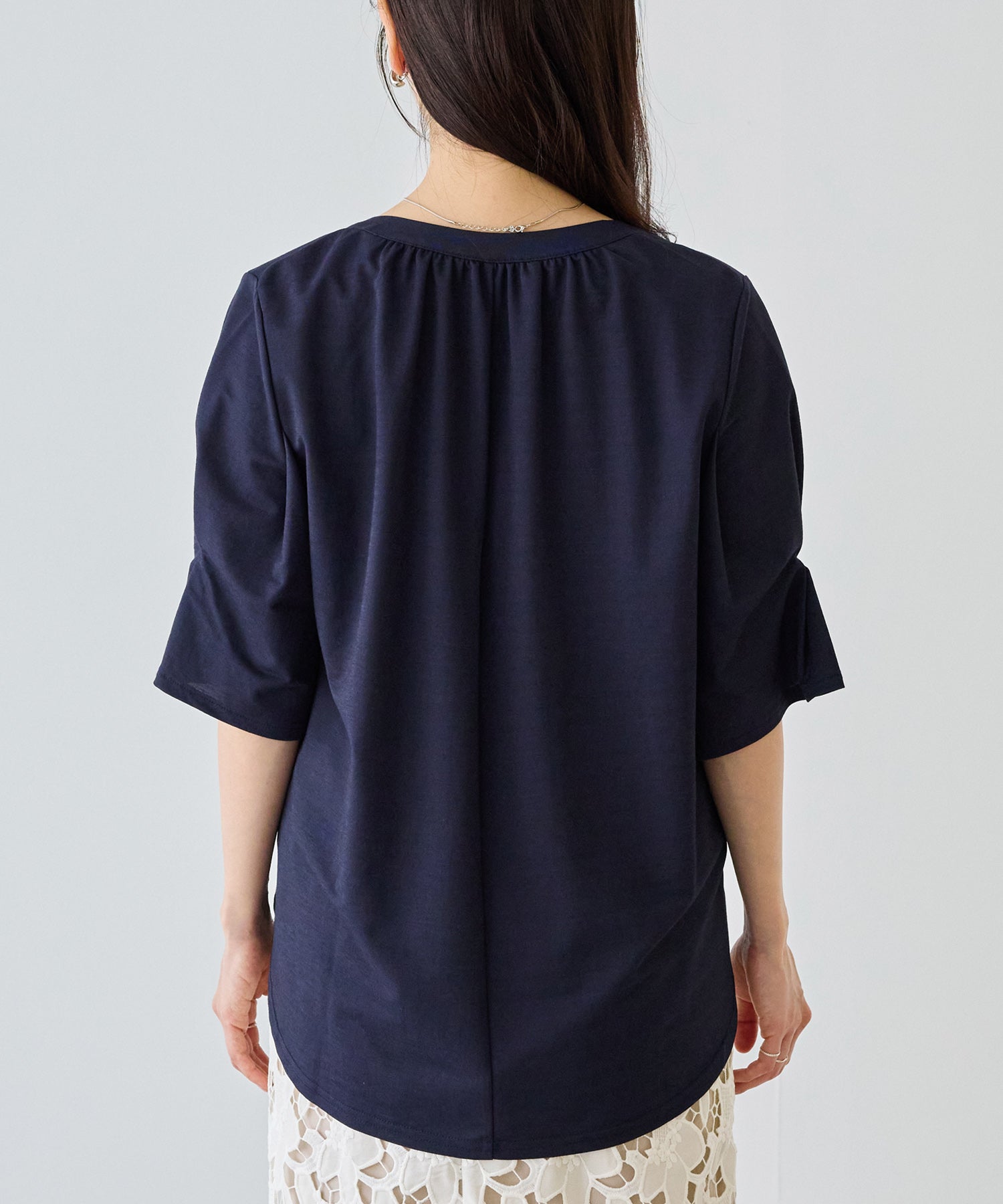 バック model:163cm 着用サイズ:M