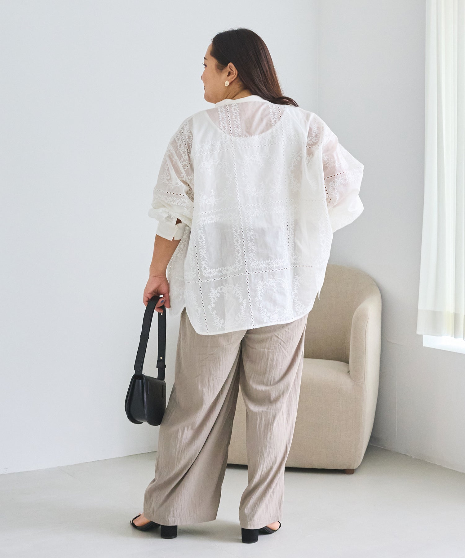 アイボリー model:161cm 着用サイズ:3L